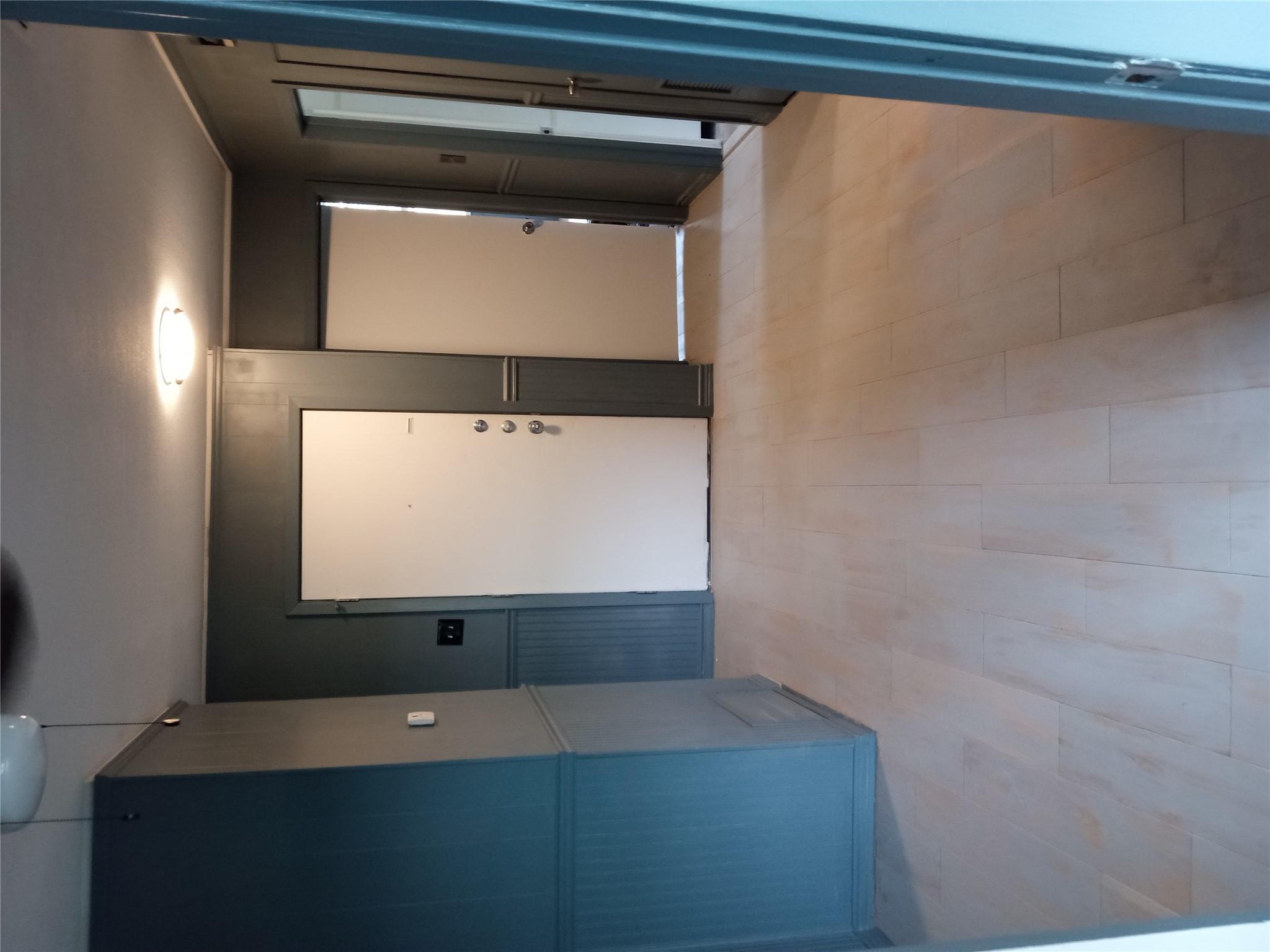 1505 C O'Reilly Cor, Austin, TX 78734