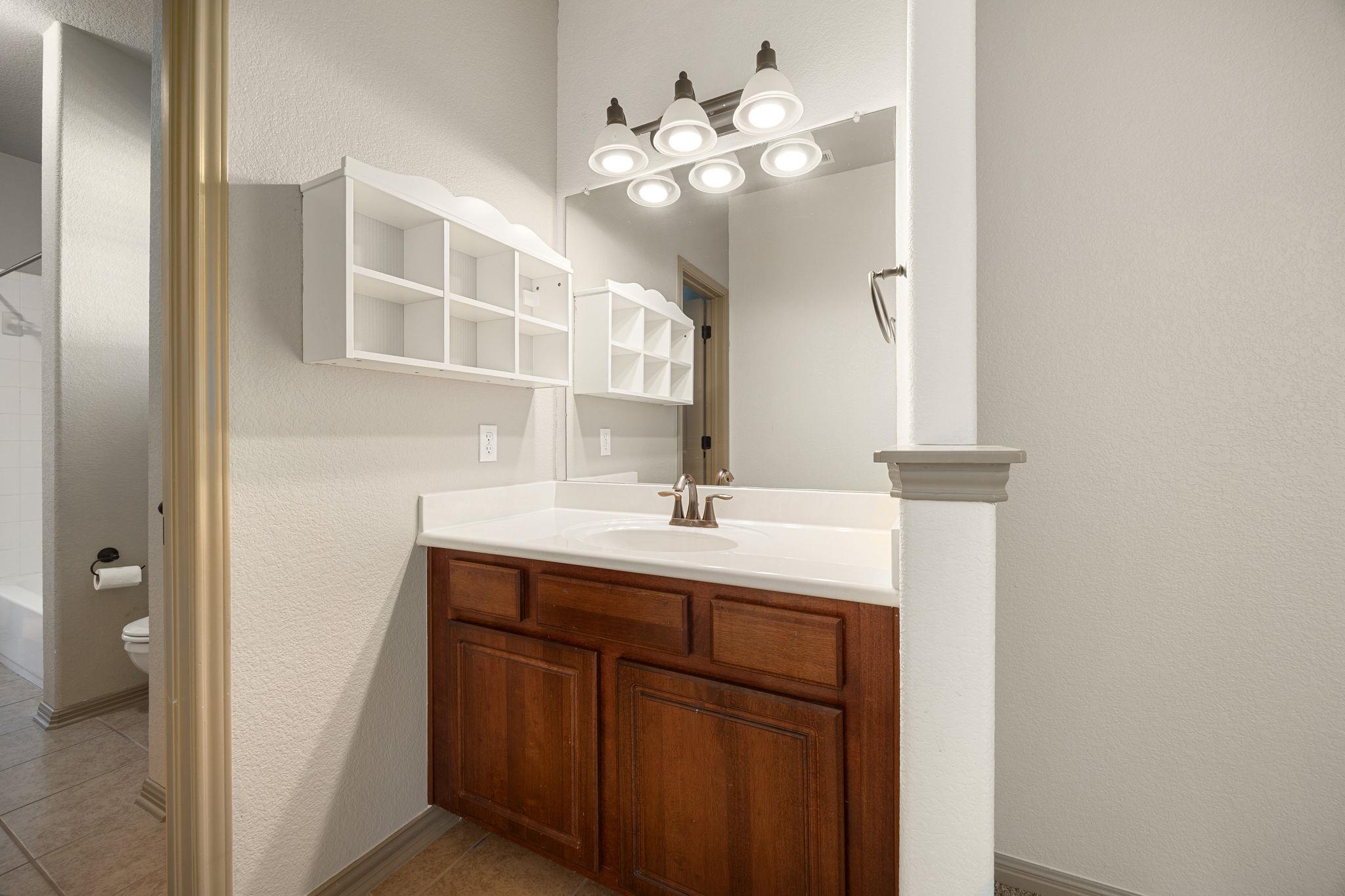 19100 Boulder Crest Dr, Pflugerville, TX 78660