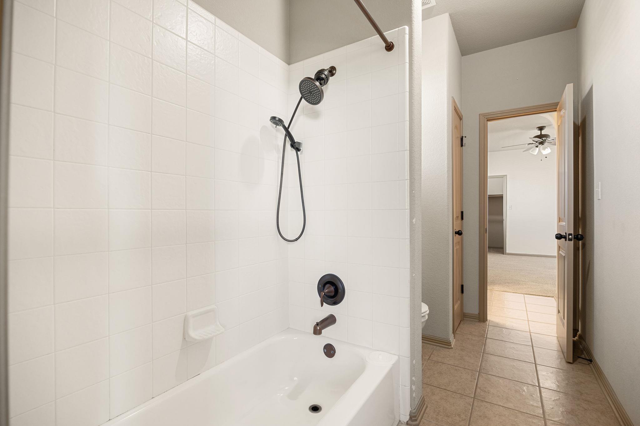 19100 Boulder Crest Dr, Pflugerville, TX 78660