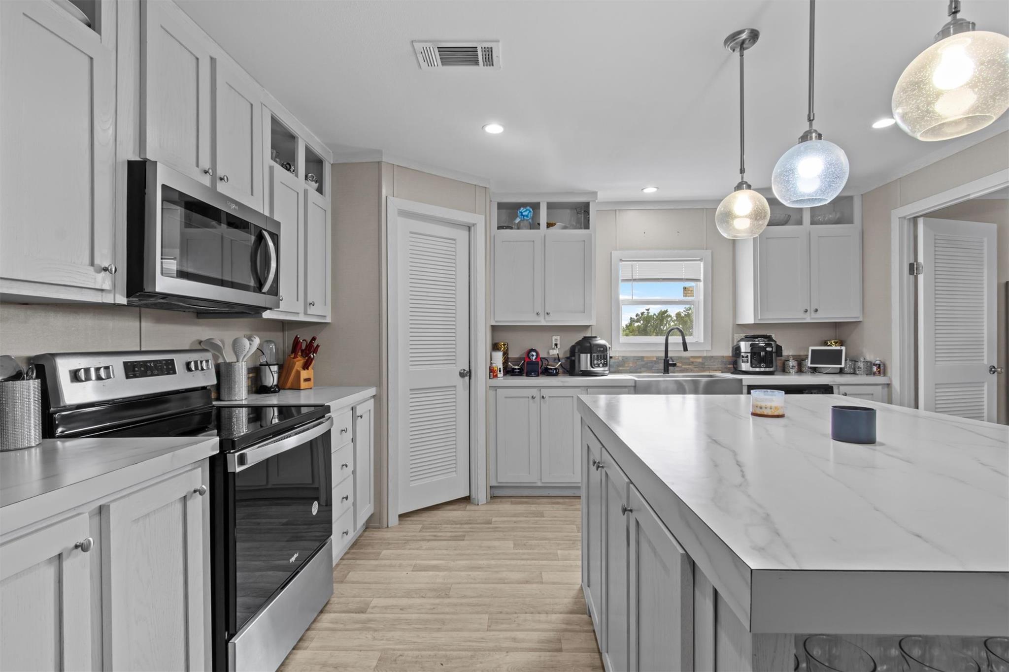 480 Grandpa Rd # 1, Lockhart, TX 78644