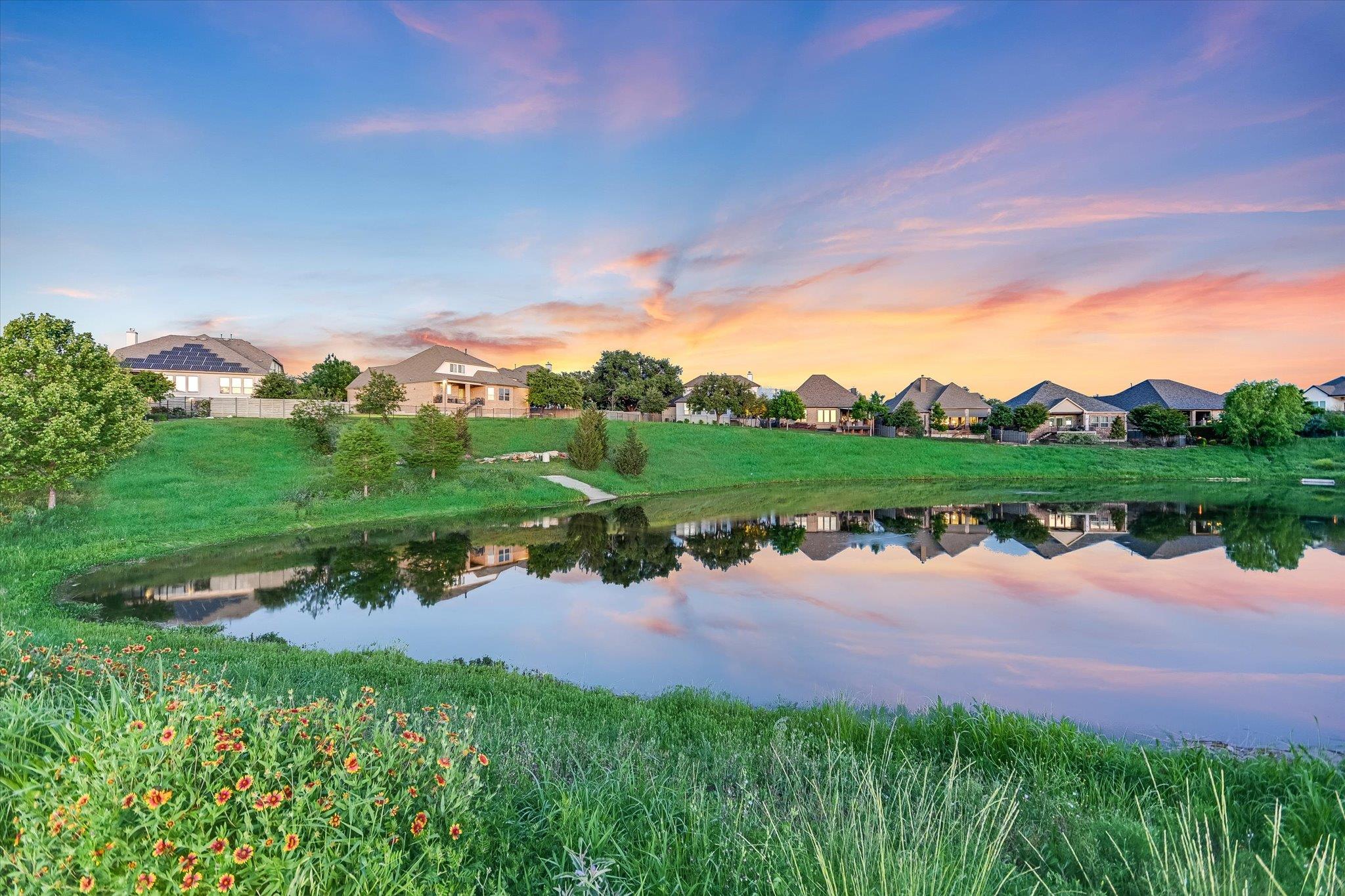216 Canyon View Rd, Georgetown, TX 78628