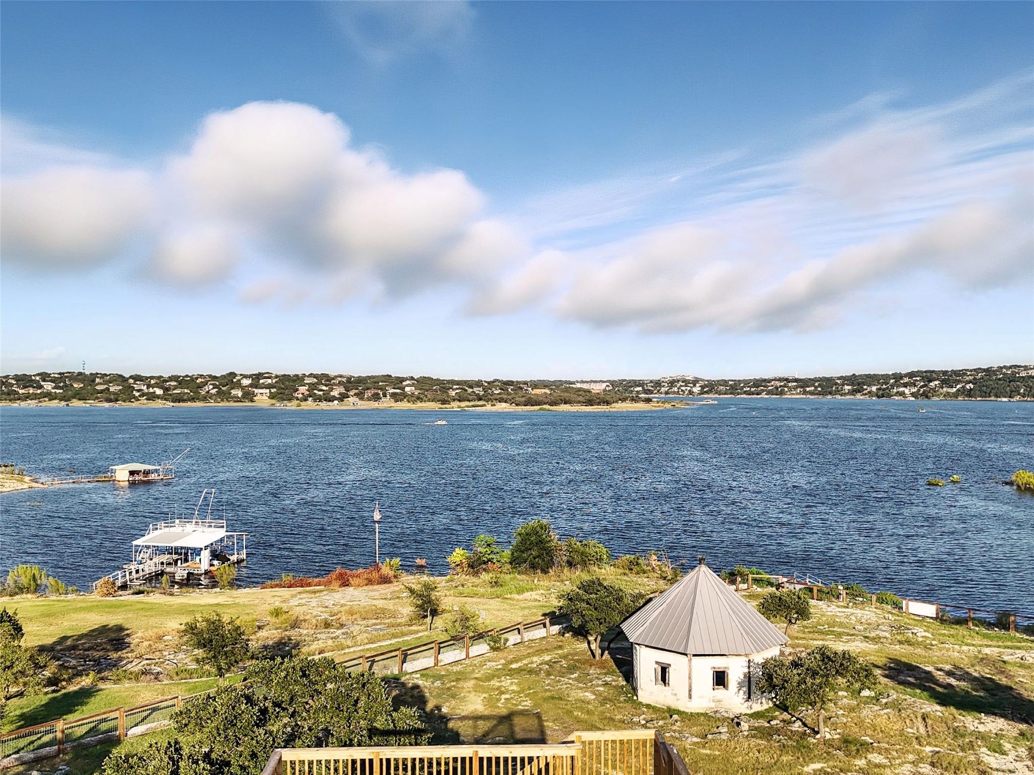 19900 Moon Dance Ln, Spicewood, TX 78669