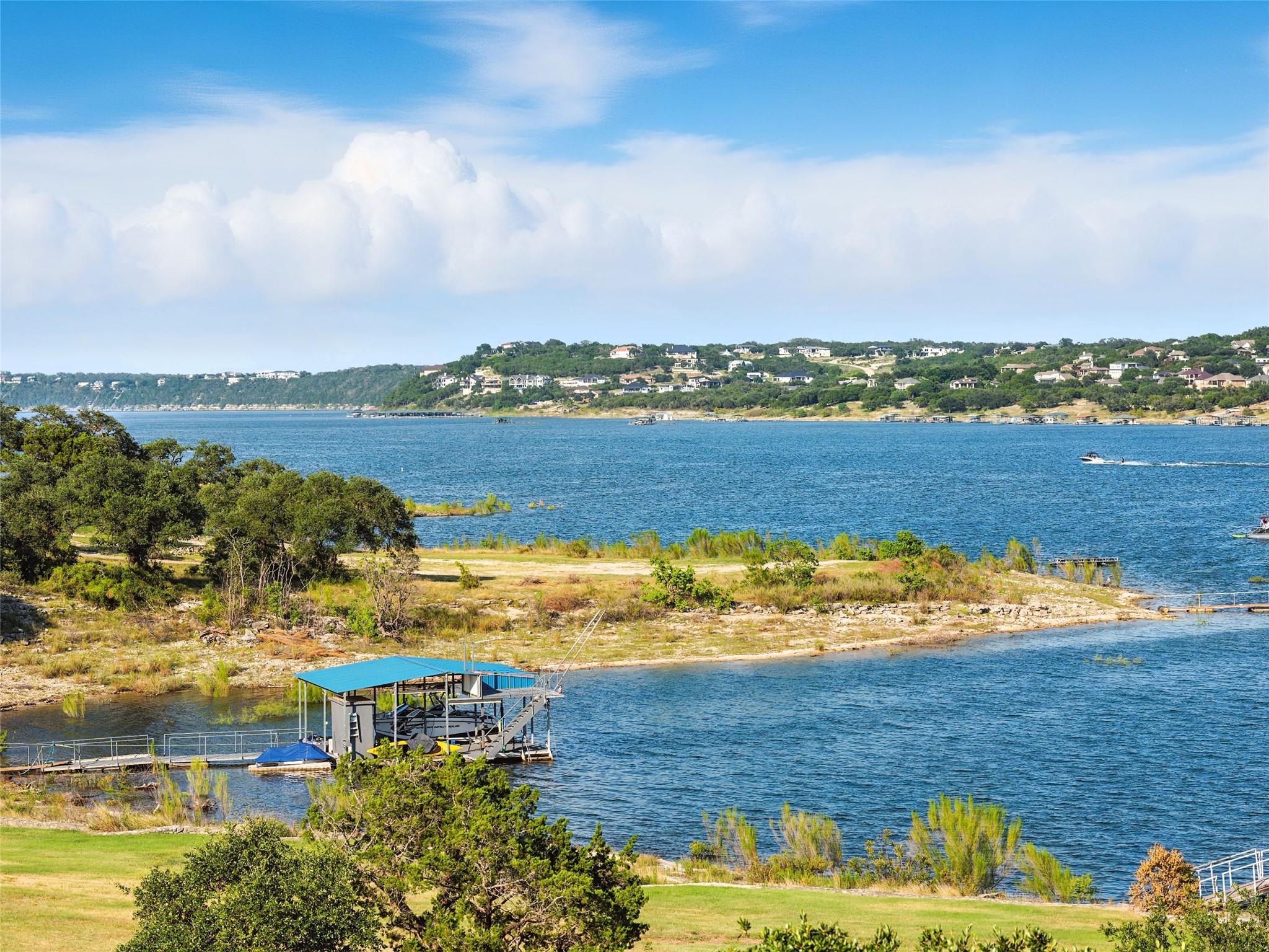 19900 Moon Dance Ln, Spicewood, TX 78669