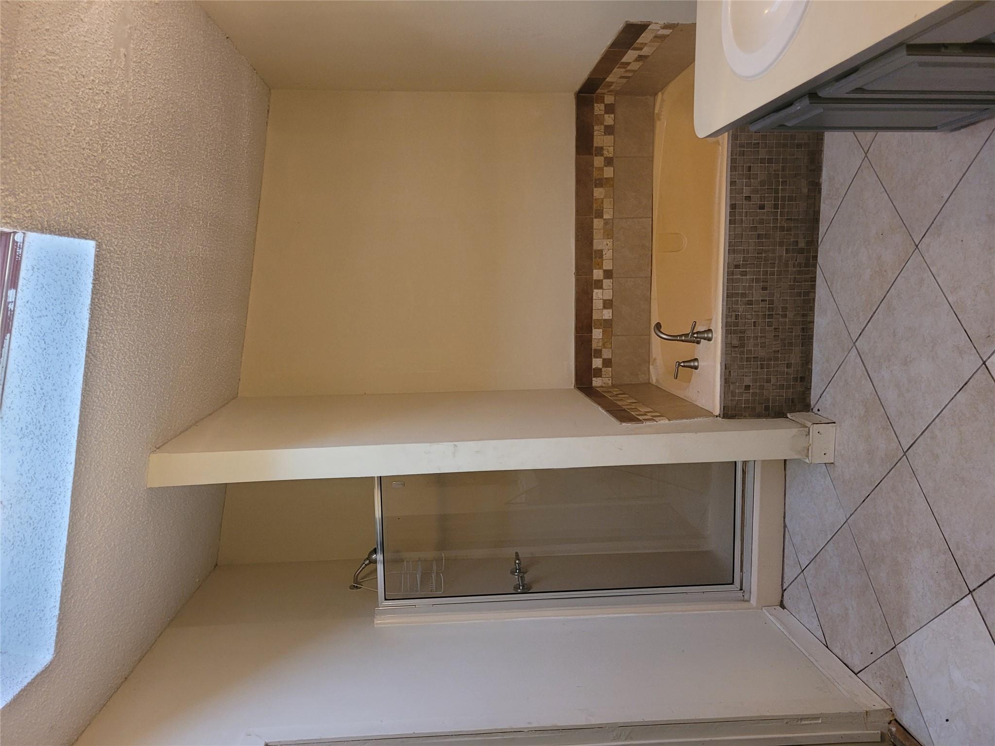 175 Sandoval St, Buda, TX 78610