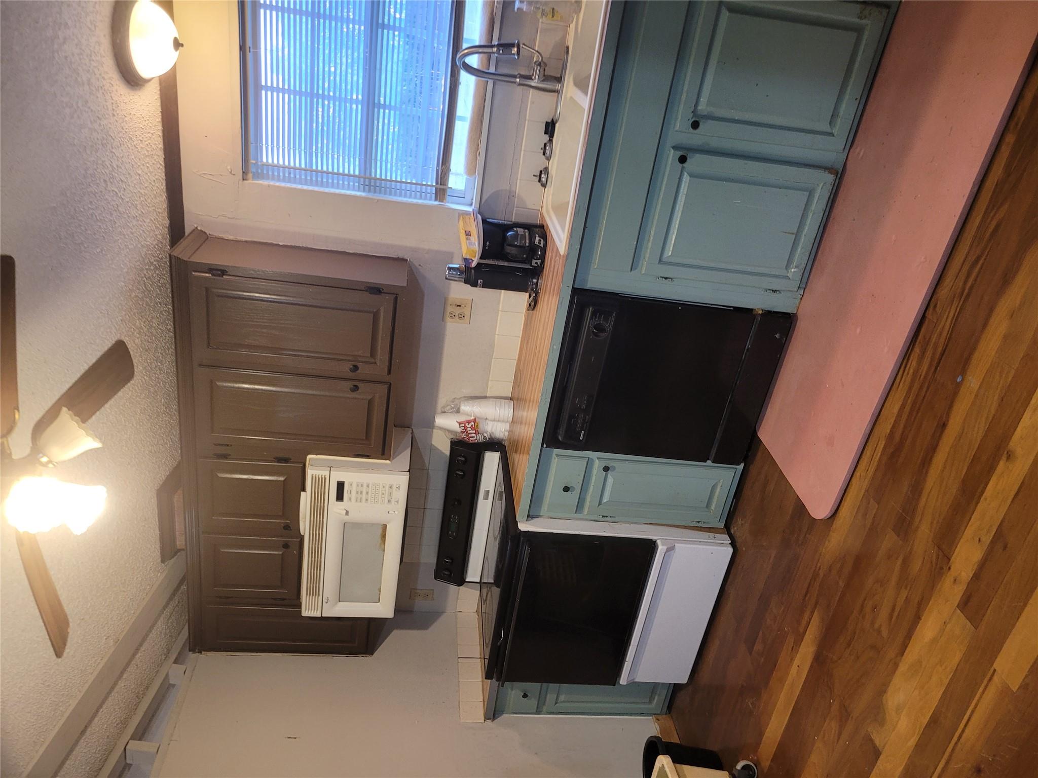 175 Sandoval St, Buda, TX 78610