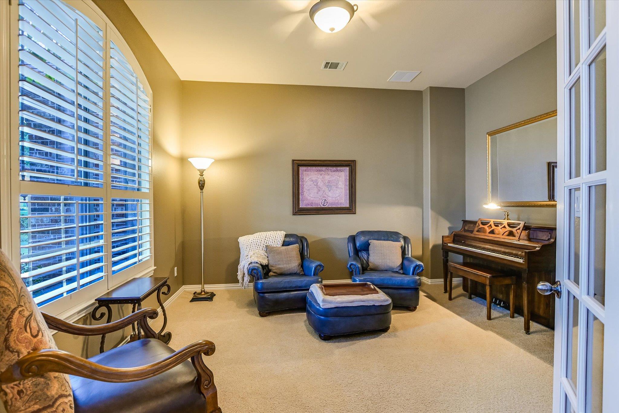 4712 Mont Blanc Dr, Austin, TX 78738