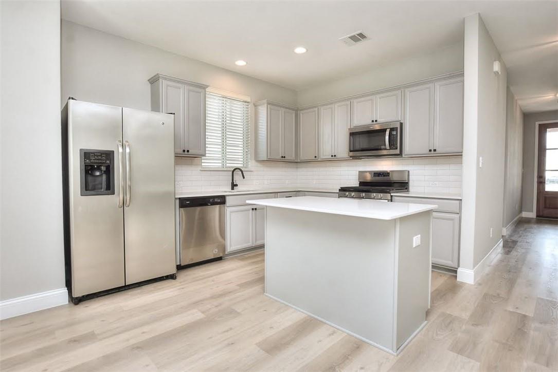 204 Russet Trl, Georgetown, TX 78628