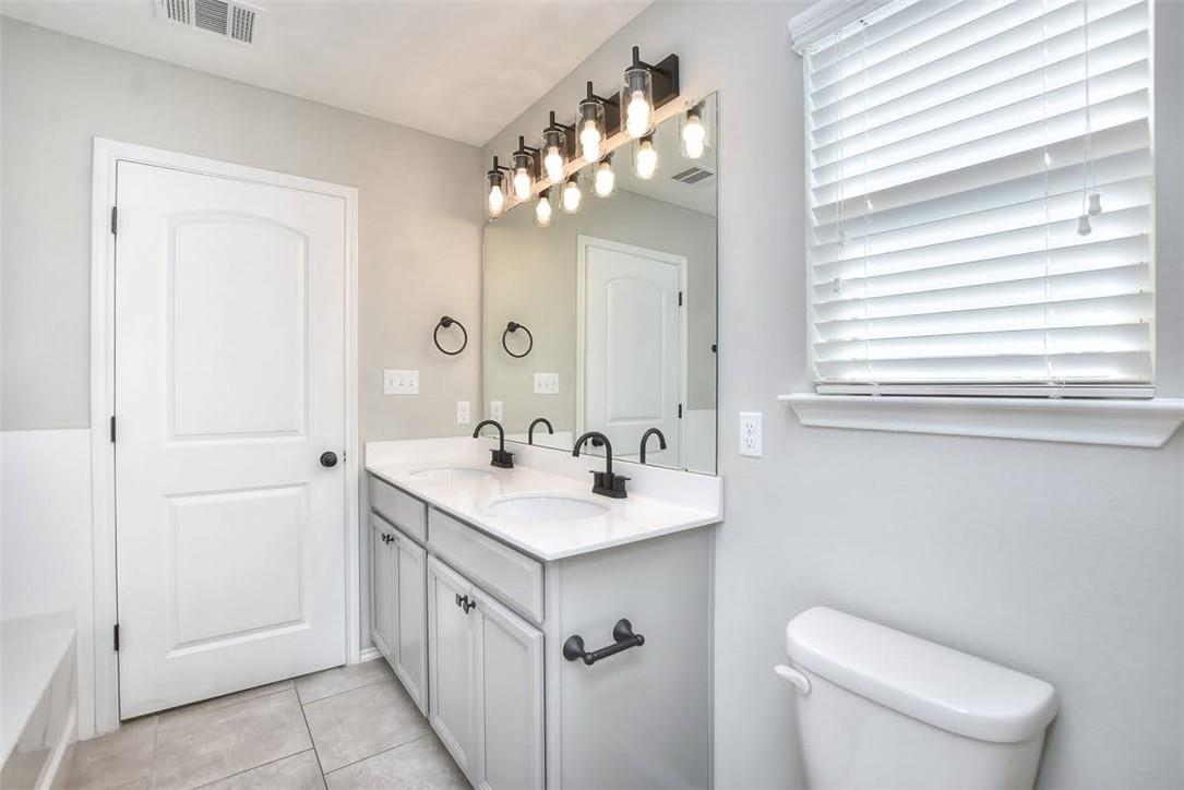 204 Russet Trl, Georgetown, TX 78628