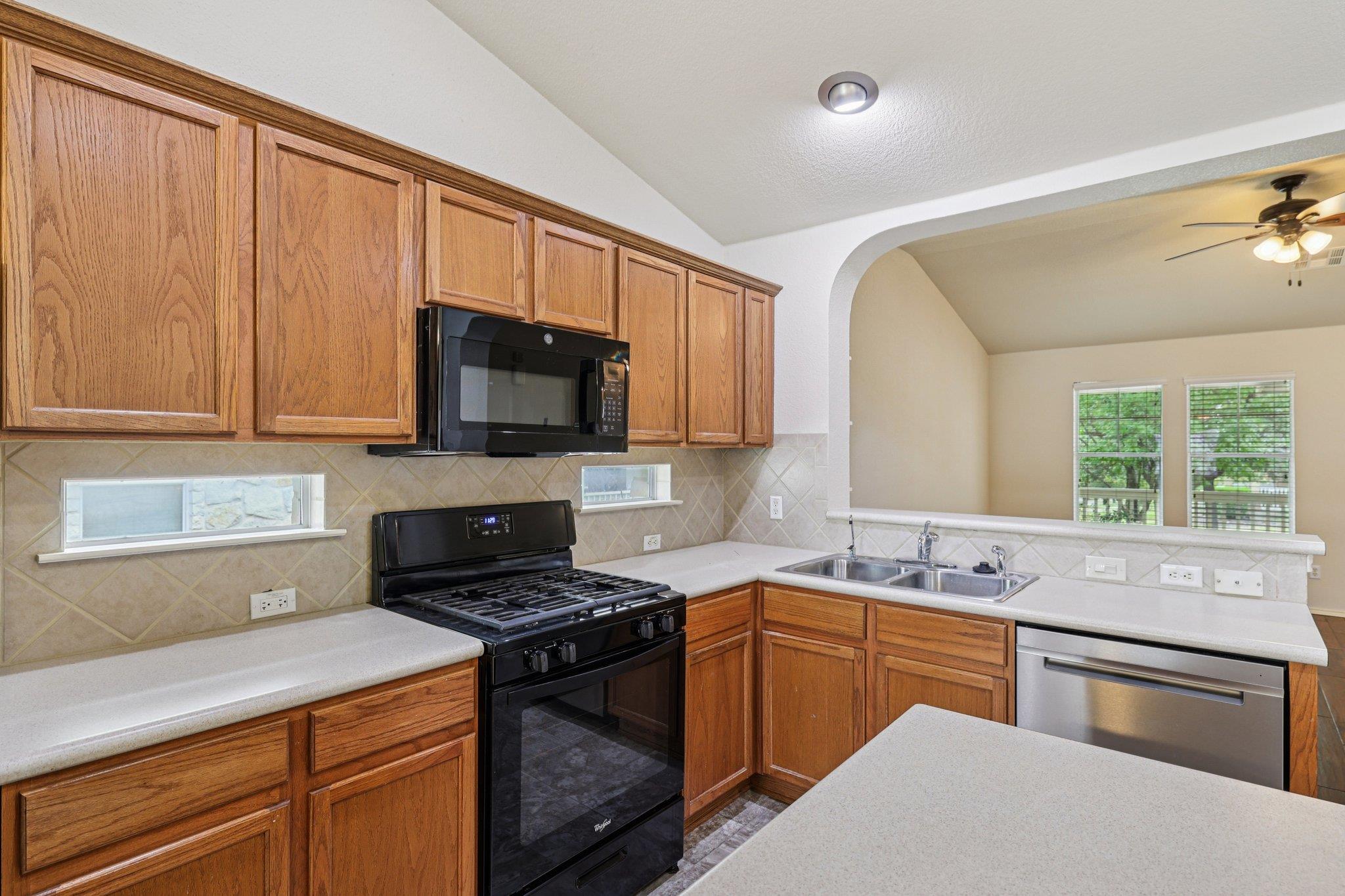 17904 Glacier Bay St, Pflugerville, TX 78660