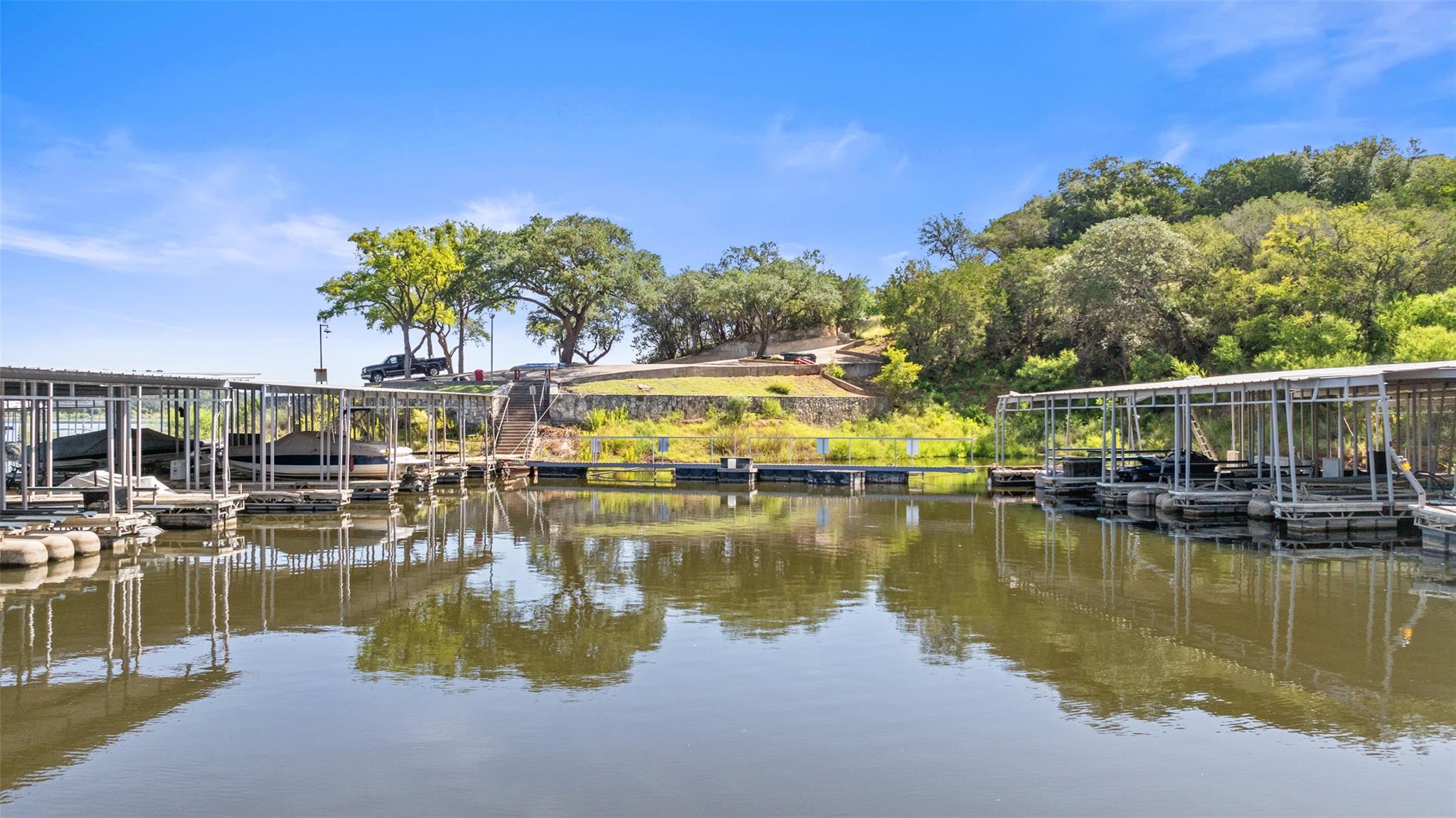 26212 Countryside Dr, Spicewood, TX 78669