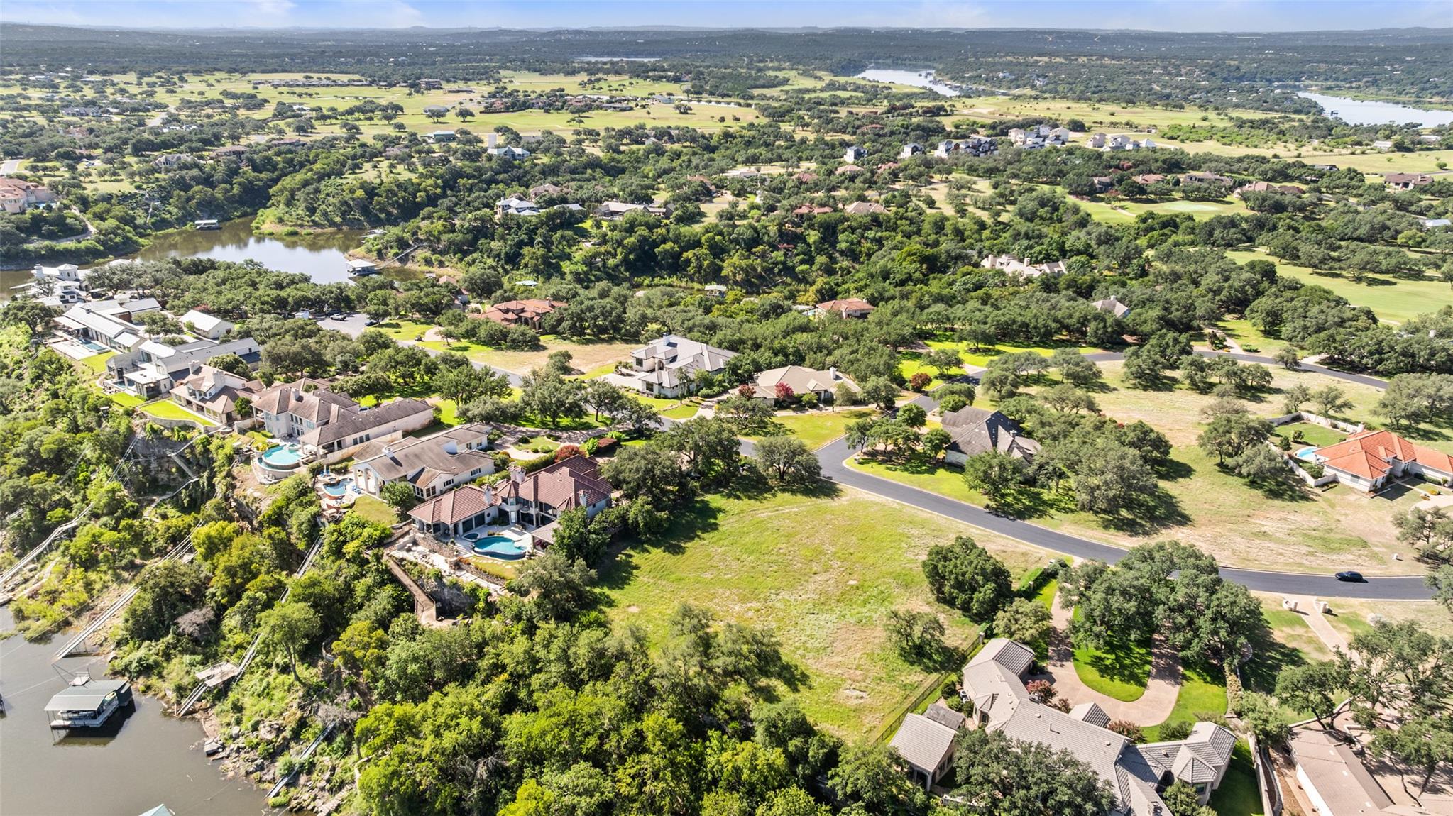 26212 Countryside Dr, Spicewood, TX 78669