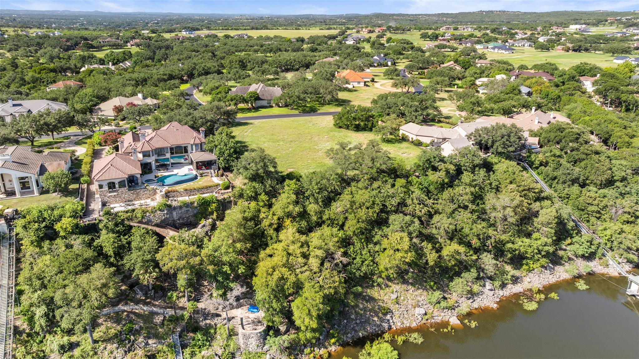 26212 Countryside Dr, Spicewood, TX 78669