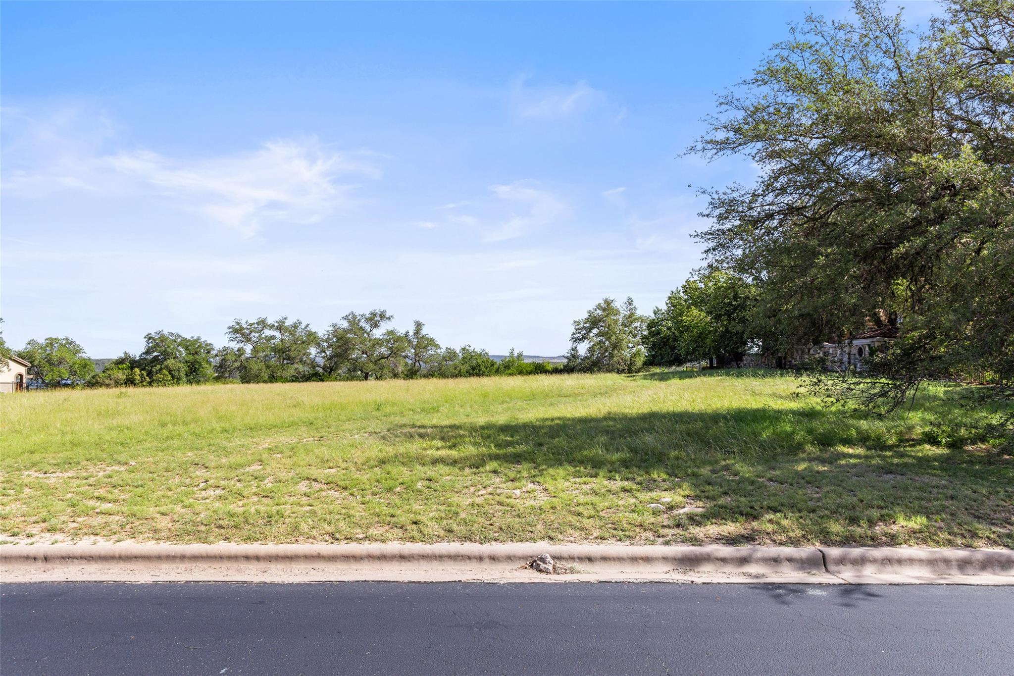 26212 Countryside Dr, Spicewood, TX 78669