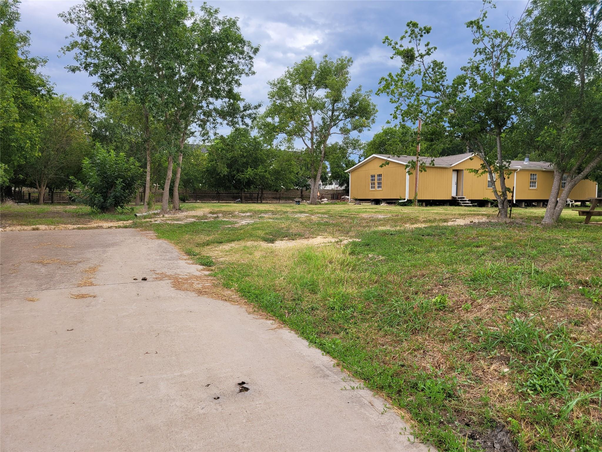 175 Sandoval St, Buda, TX 78610