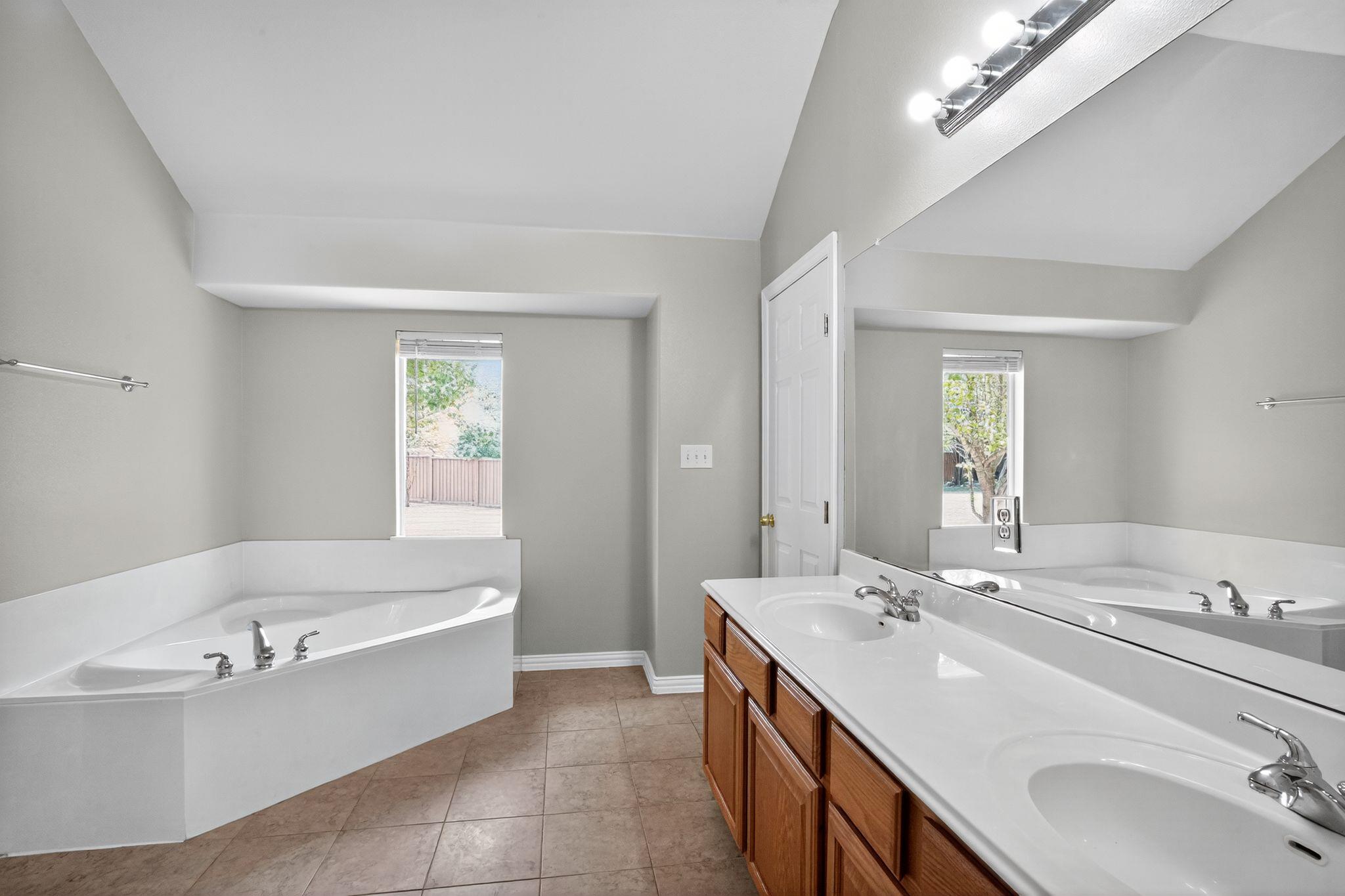 1619 Shady Hillside Pass, Round Rock, TX 78665