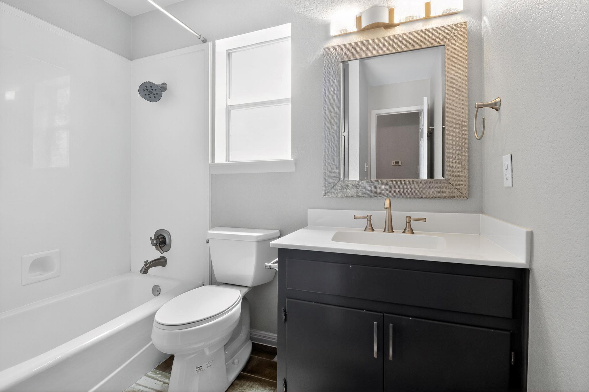 1303 Vine St, Georgetown, TX 78626