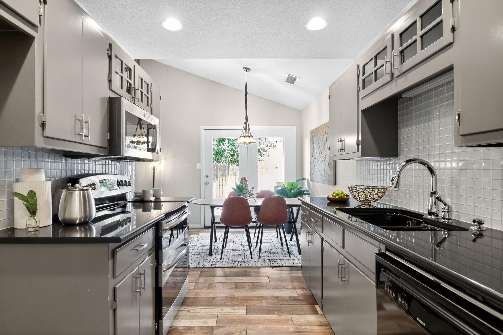 1303 Vine St, Georgetown, TX 78626