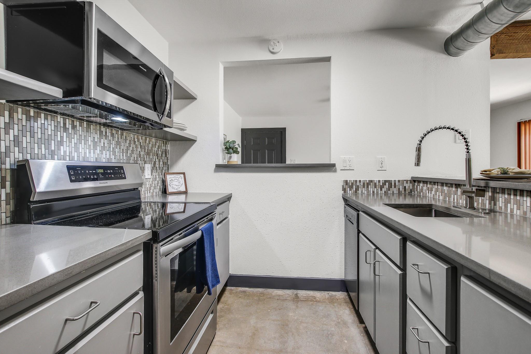 2124 Burton Dr # 164, Austin, TX 78741