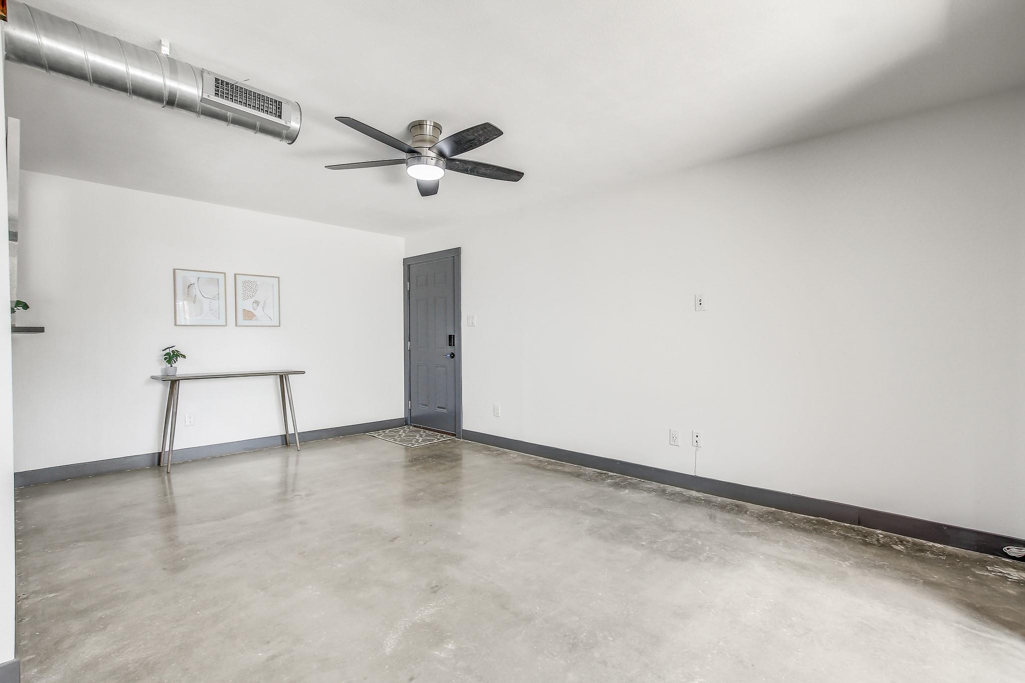 2124 Burton Dr # 164, Austin, TX 78741