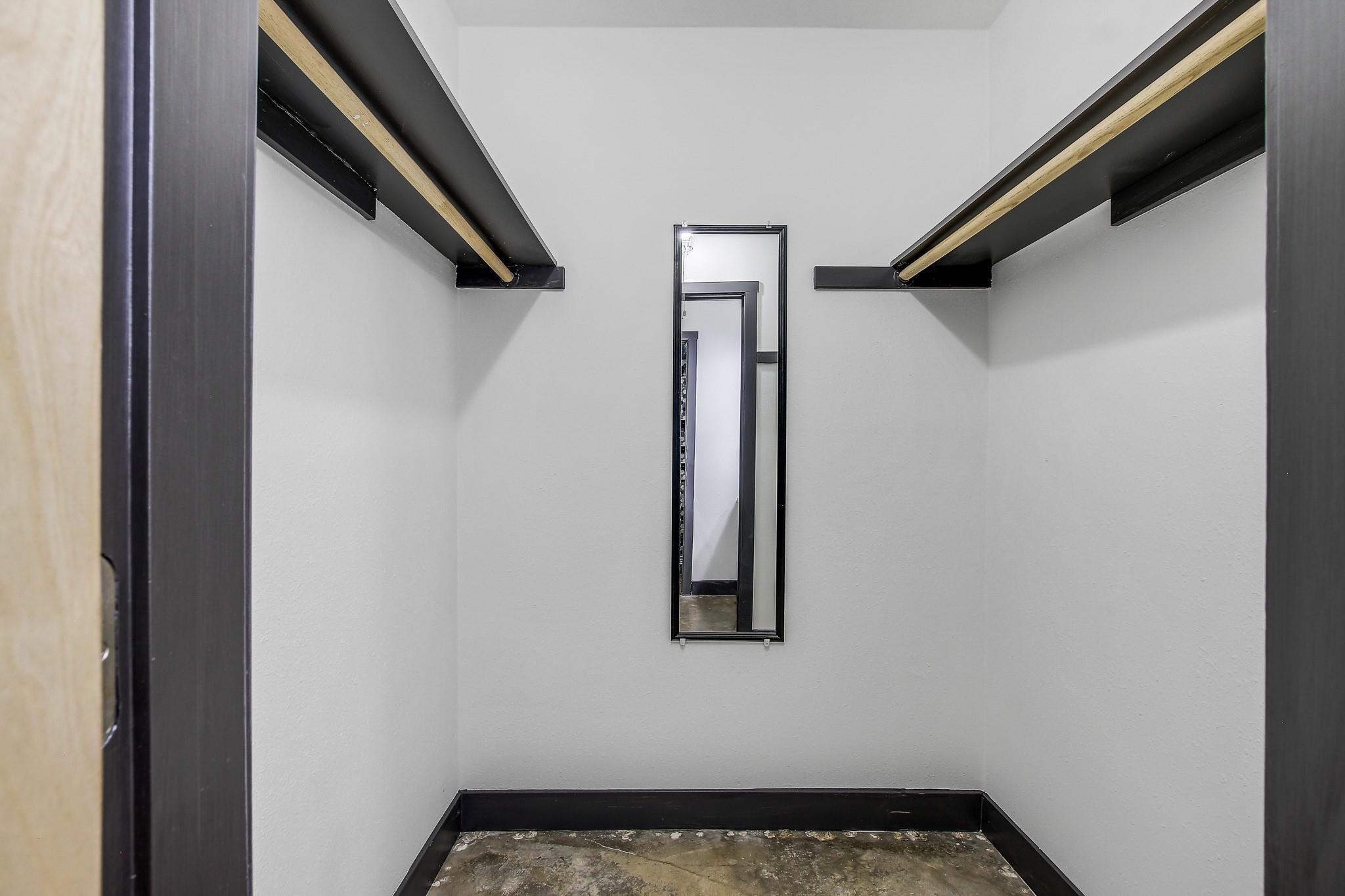 2124 Burton Dr # 164, Austin, TX 78741