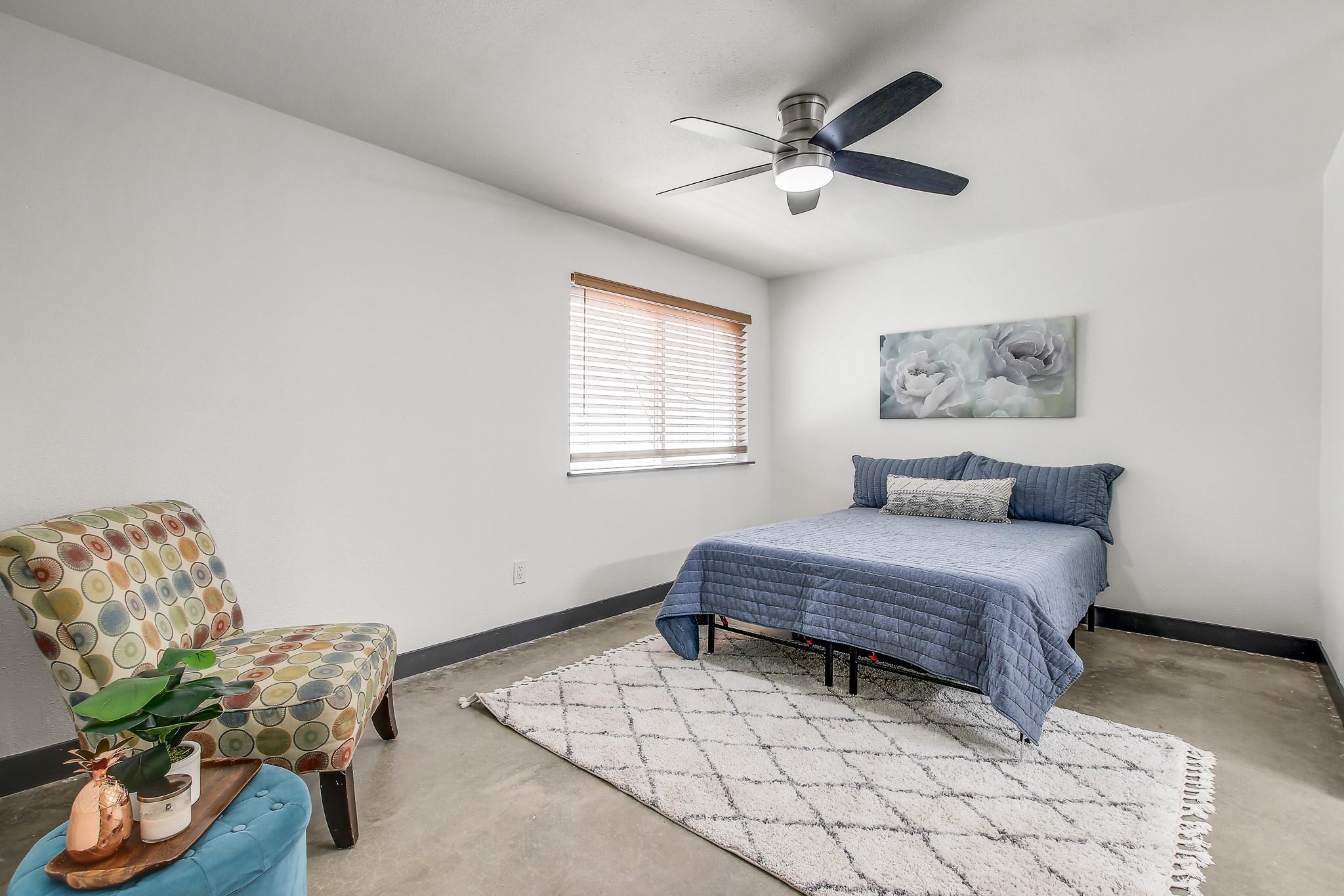 2124 Burton Dr # 164, Austin, TX 78741