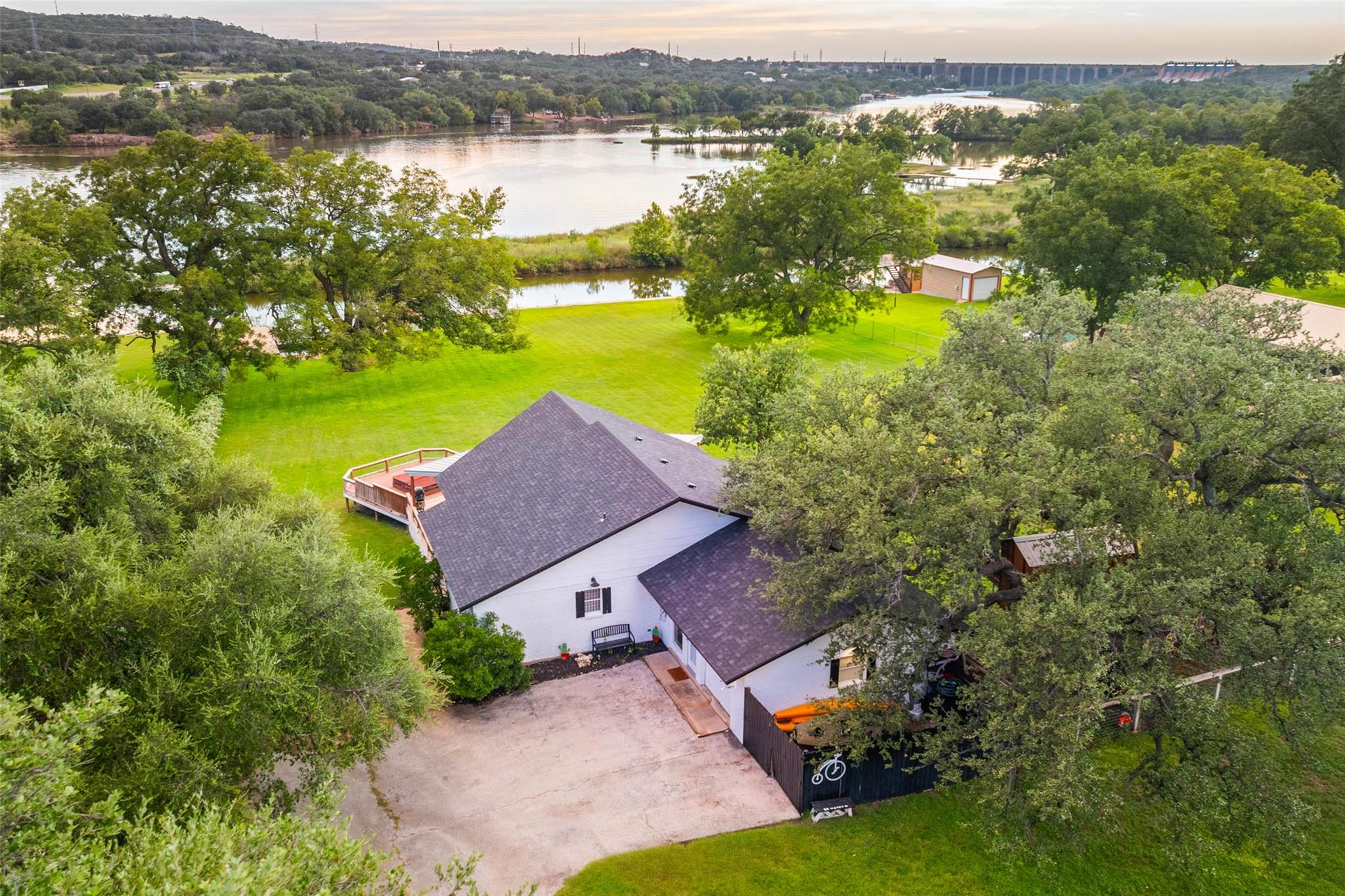 121 Willows Rd, Burnet, TX 78611