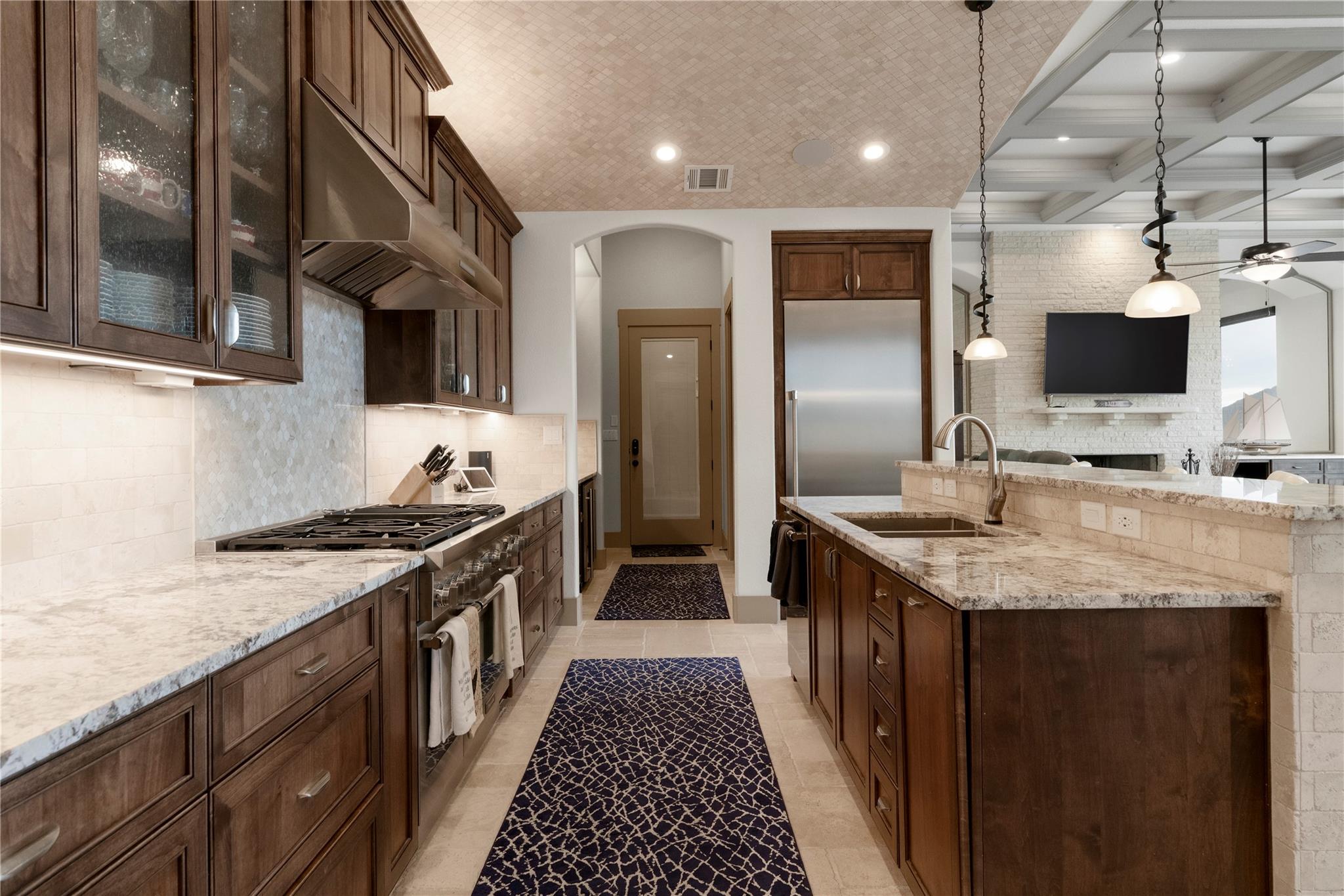 17011 E Darleen Dr, Leander, TX 78641