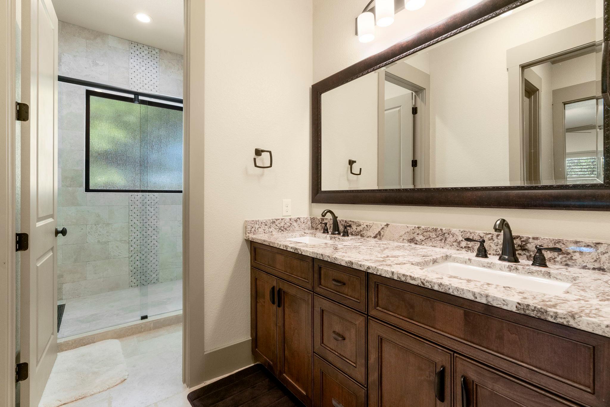 17011 E Darleen Dr, Leander, TX 78641