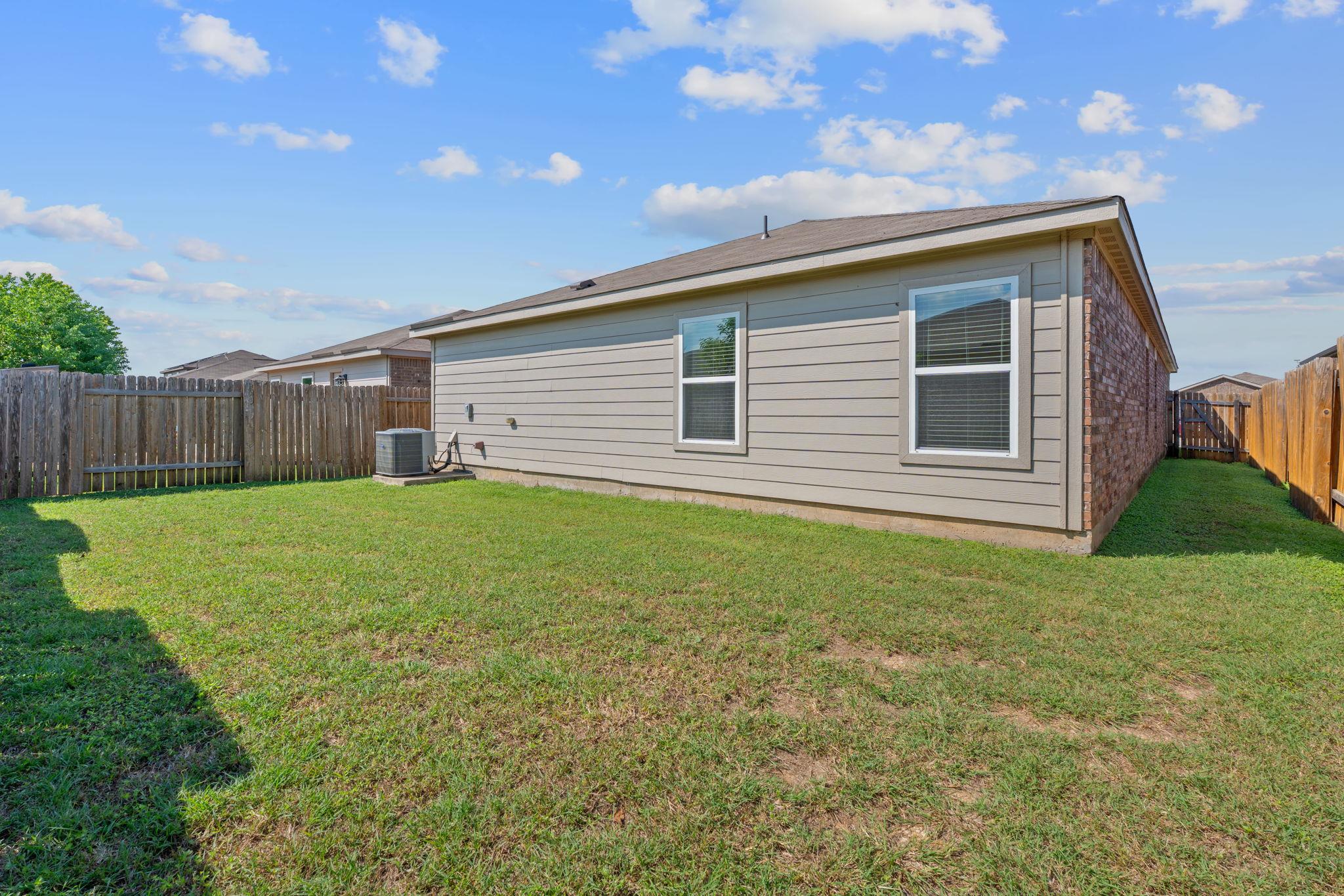 209 Continental Ave, Liberty Hill, TX 78642
