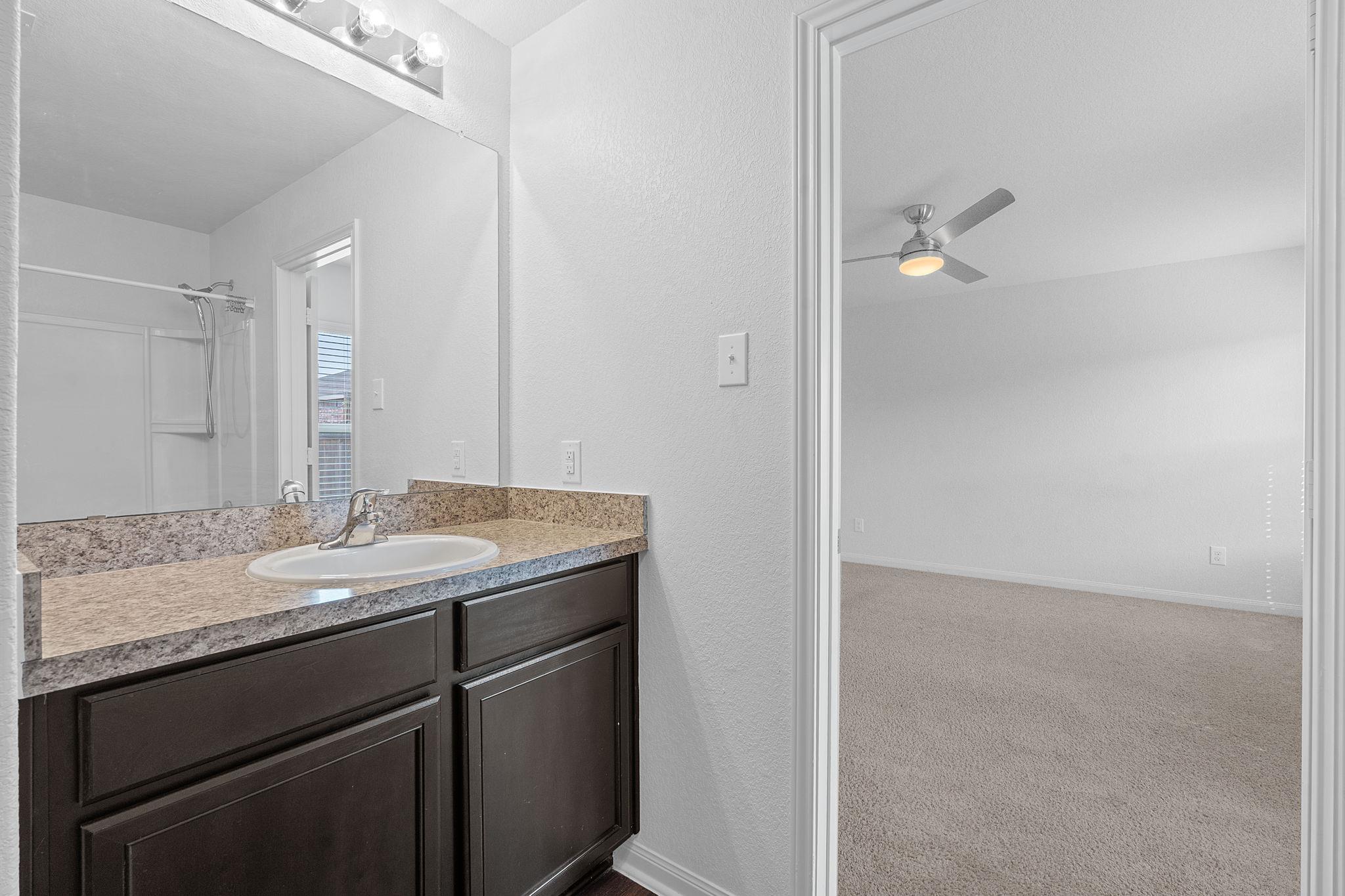 209 Continental Ave, Liberty Hill, TX 78642