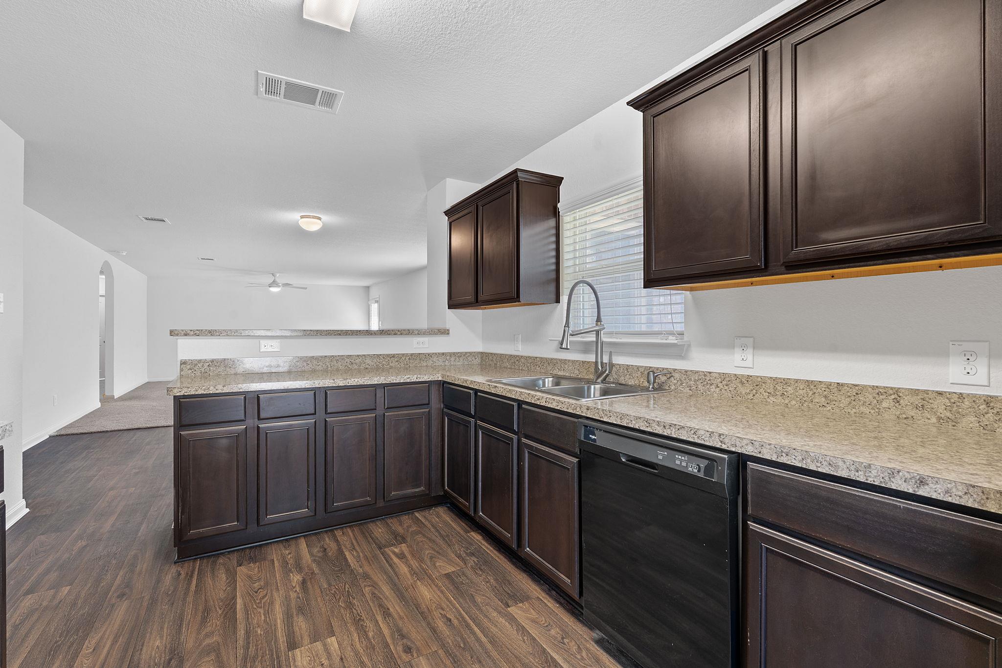 209 Continental Ave, Liberty Hill, TX 78642