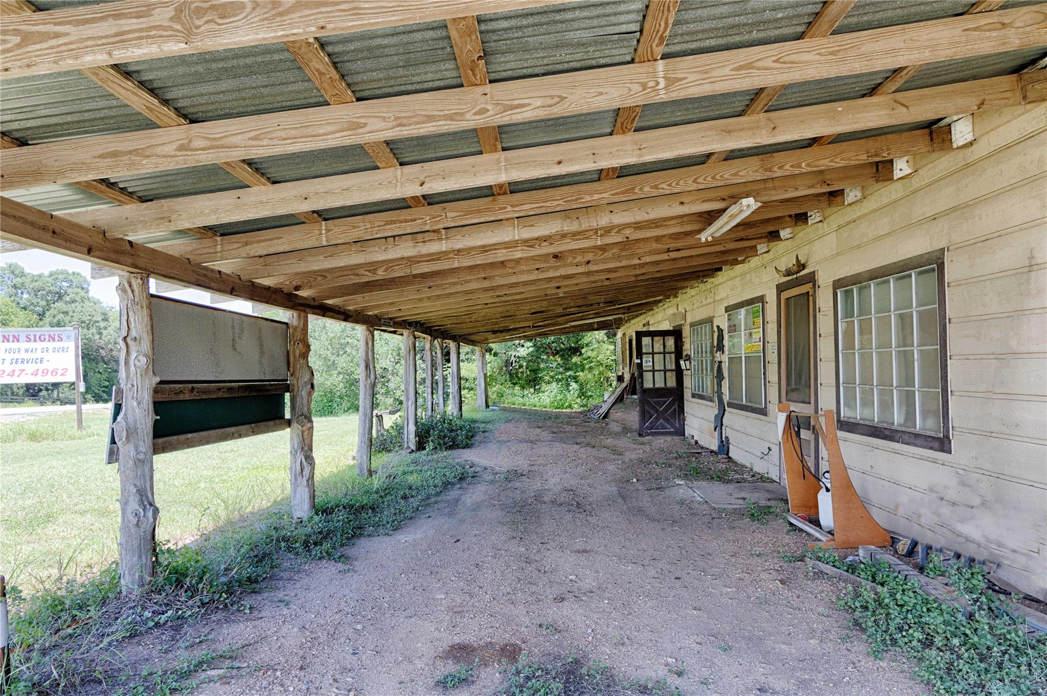 7541 FM 609, La Grange, TX 78945