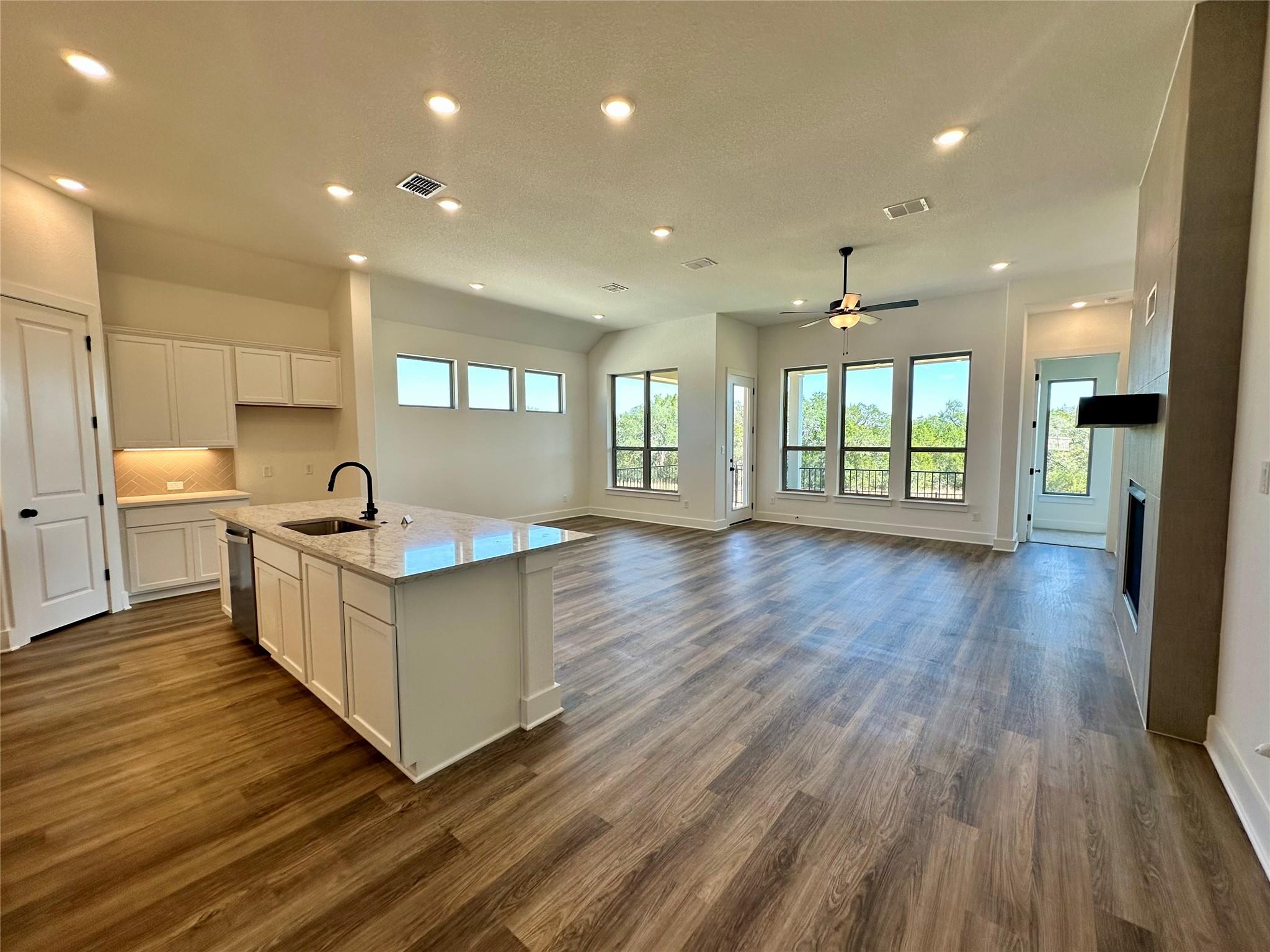 731 Sage Thrasher Cir, Dripping Springs, TX 78620