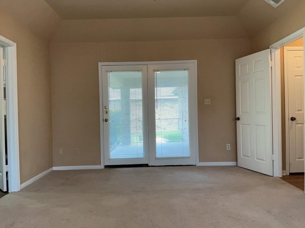 506 Meadow Creek Dr, Pflugerville, TX 78660