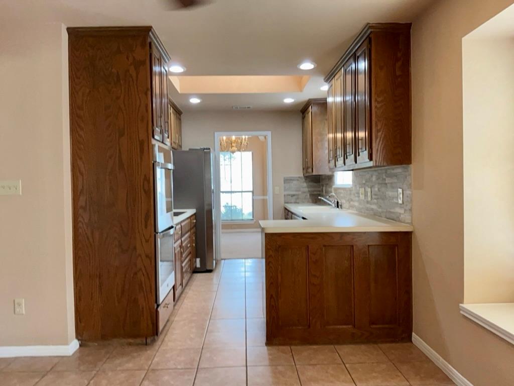 506 Meadow Creek Dr, Pflugerville, TX 78660