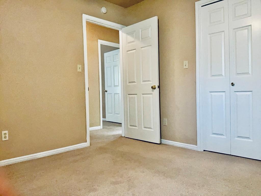 506 Meadow Creek Dr, Pflugerville, TX 78660