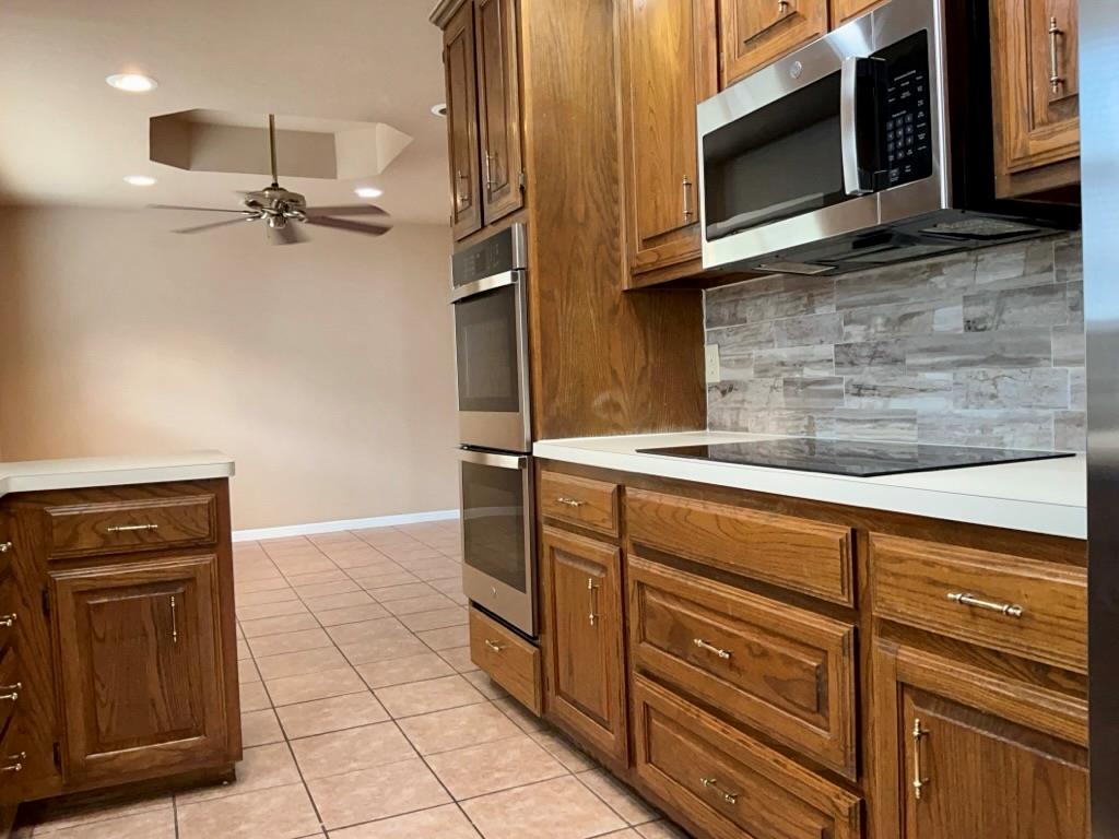 506 Meadow Creek Dr, Pflugerville, TX 78660