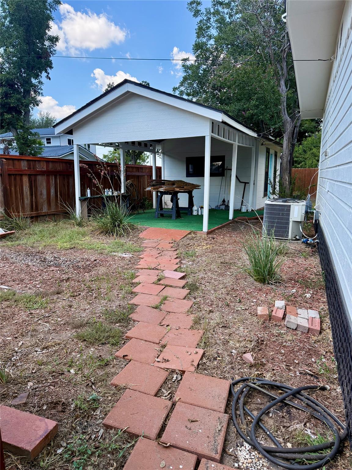 204 Roepke St, Thorndale, TX 76577