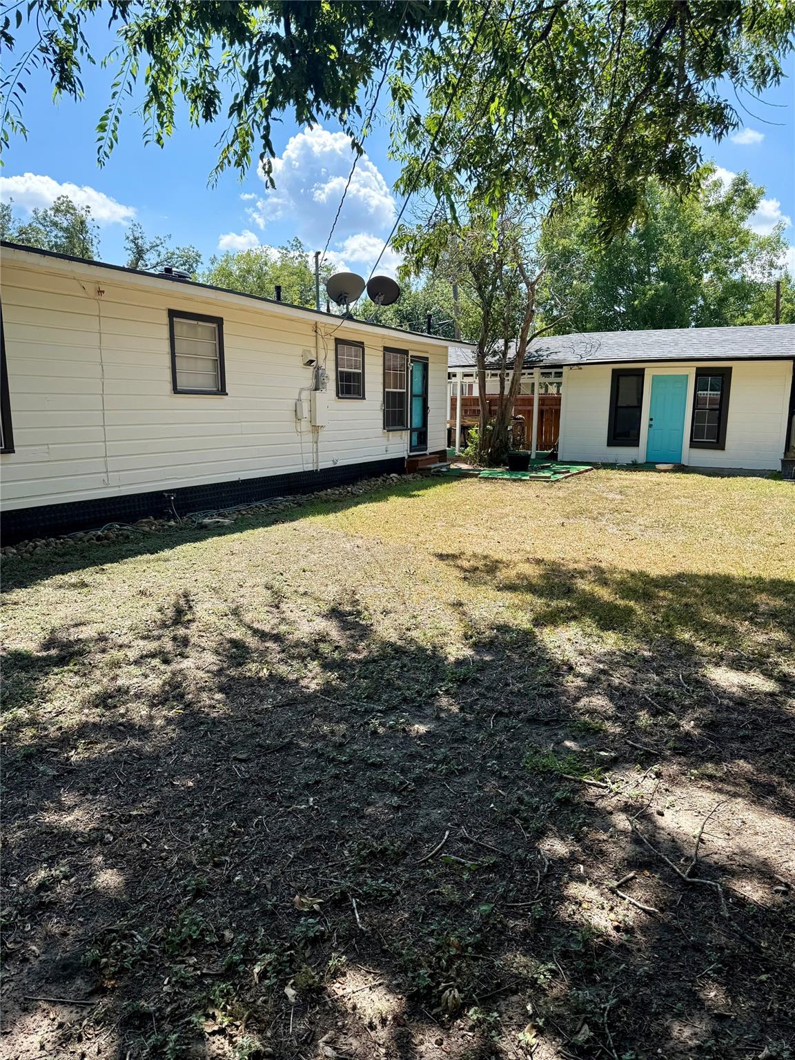 204 Roepke St, Thorndale, TX 76577