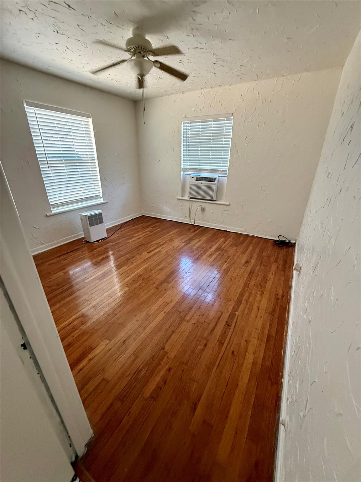 204 Roepke St, Thorndale, TX 76577