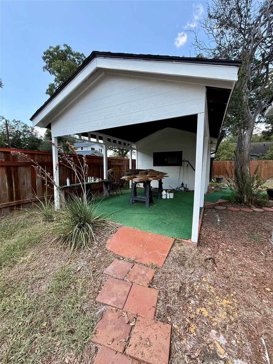 204 Roepke St, Thorndale, TX 76577