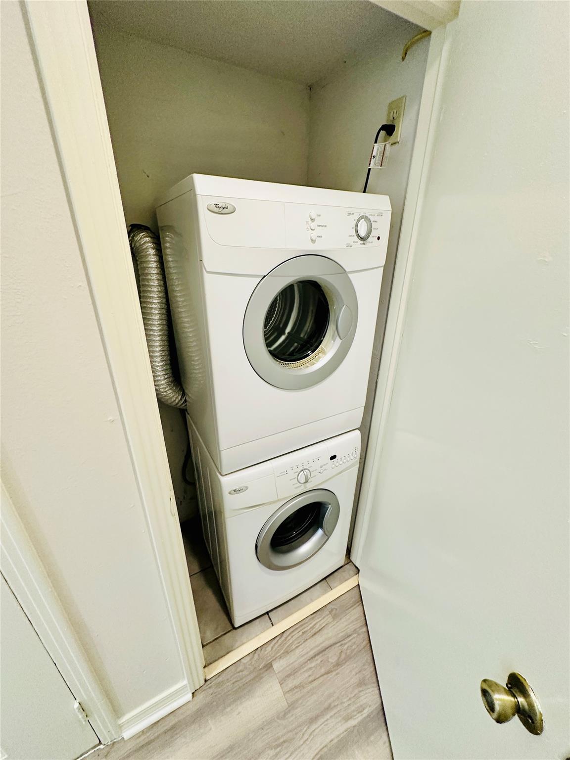 6810 Deatonhill Dr # 116, Austin, TX 78745