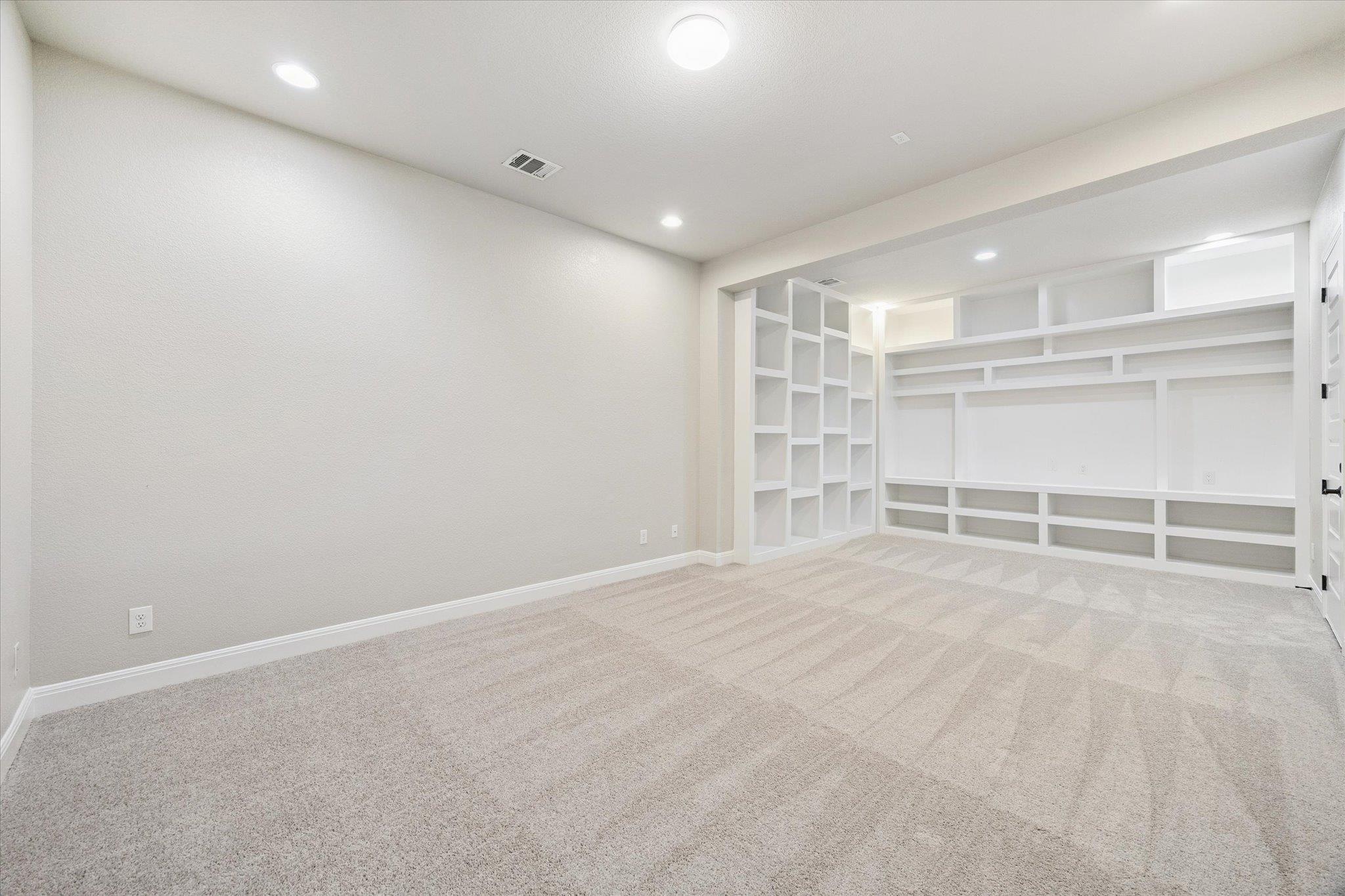 2113 Normandy Vw, Leander, TX 78641