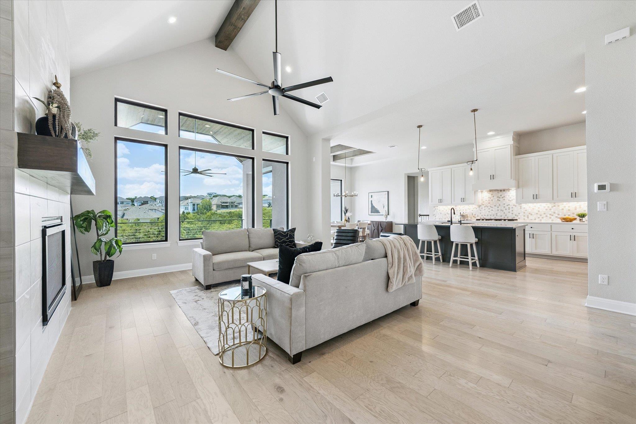 2113 Normandy Vw, Leander, TX 78641