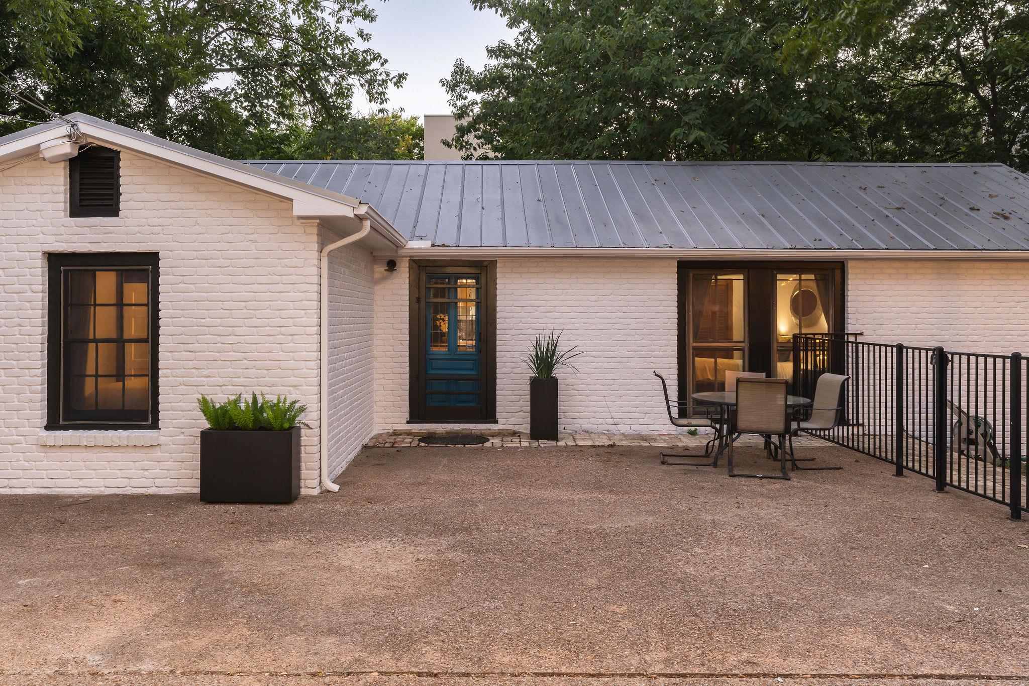 203 Leland St, Austin, TX 78704