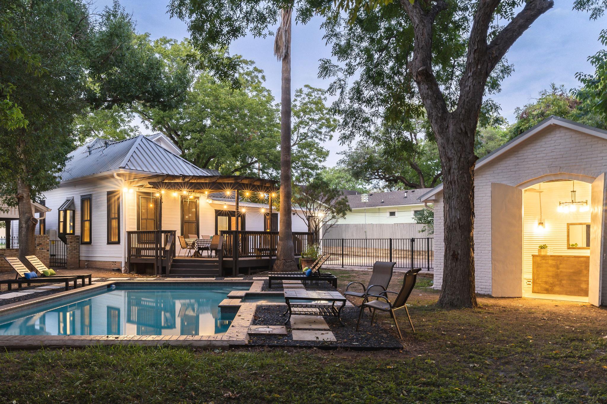 203 Leland St, Austin, TX 78704