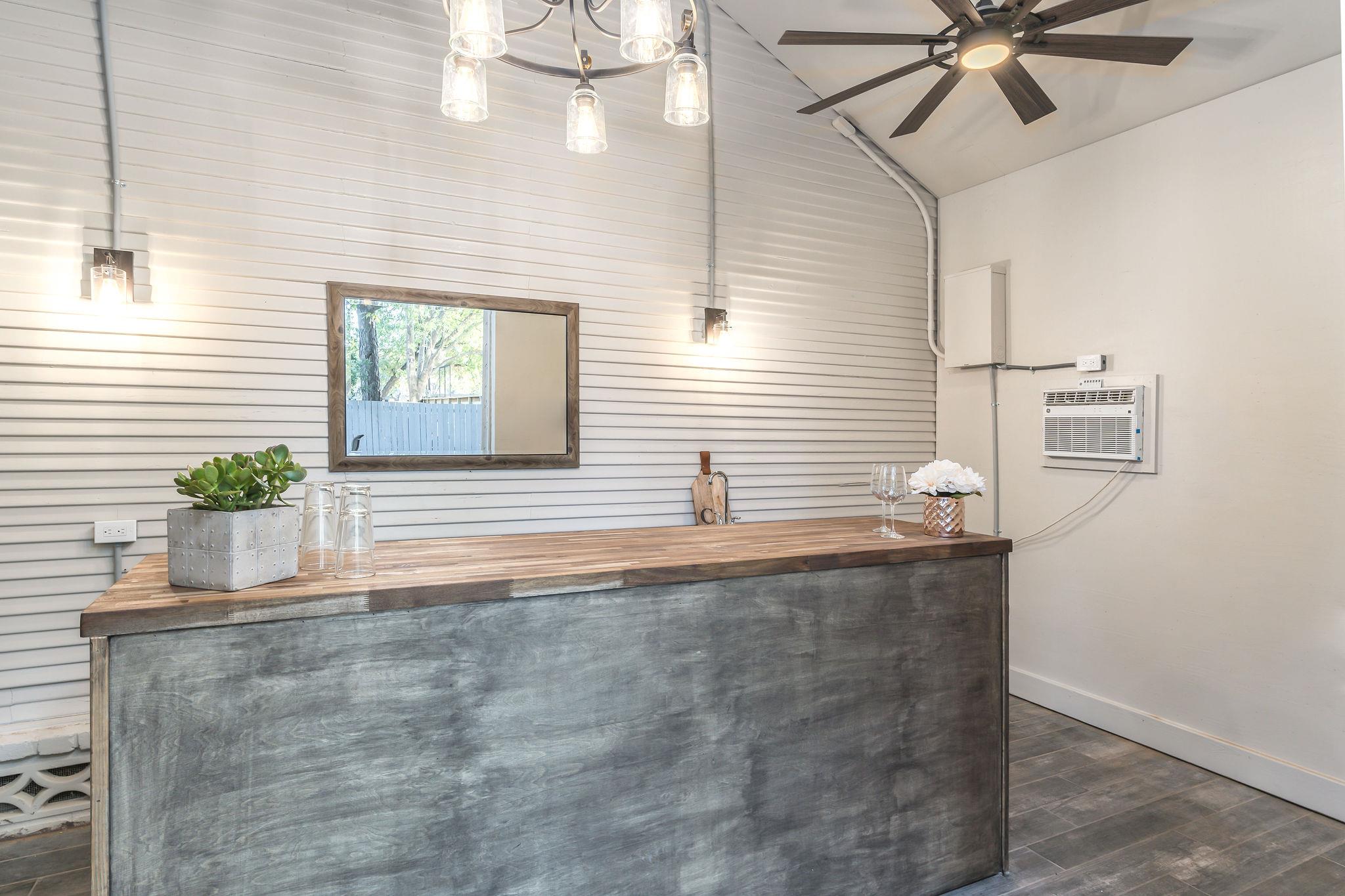 203 Leland St, Austin, TX 78704