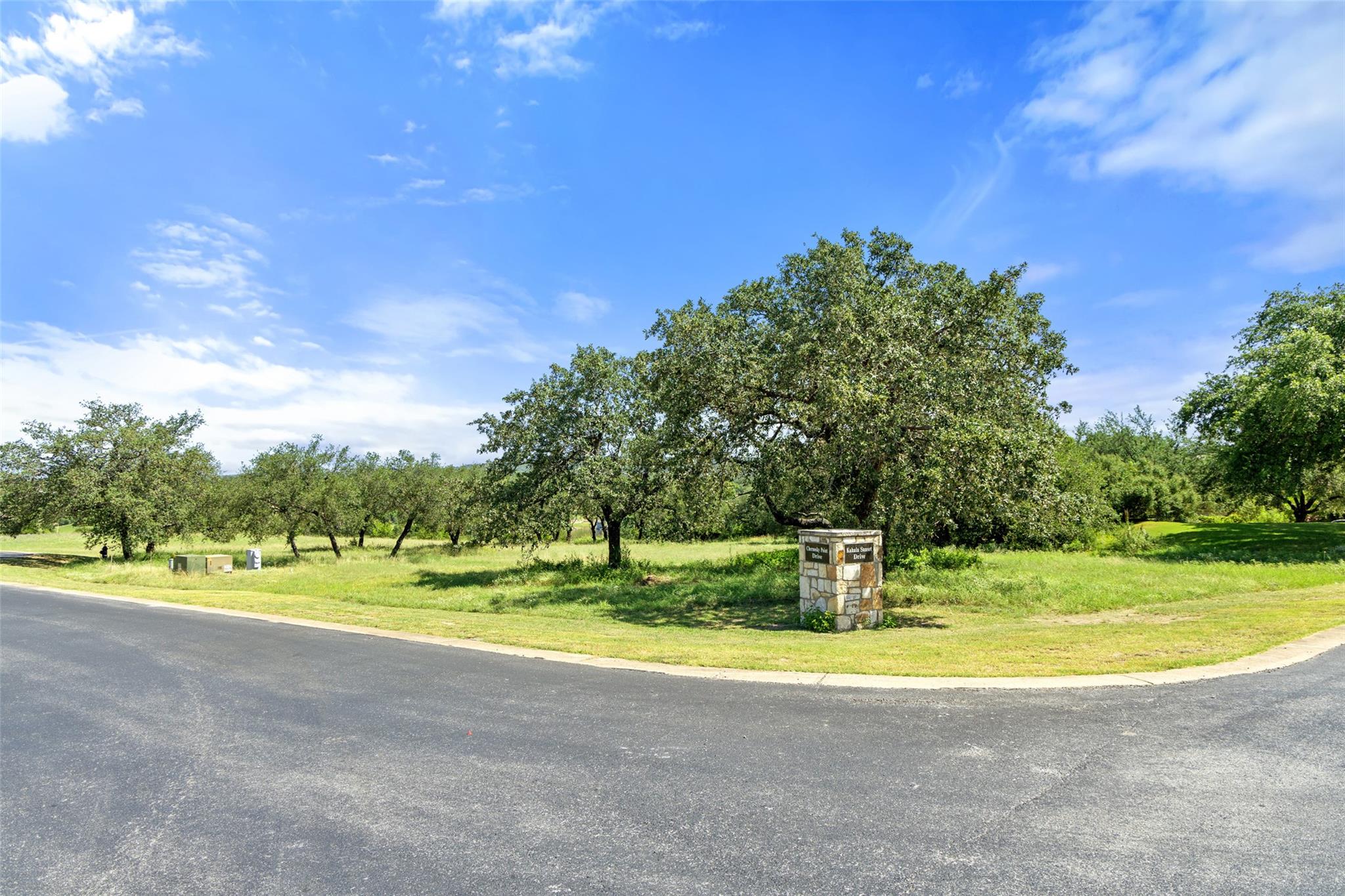 3200 Kahala Sunset Dr, Spicewood, TX 78669