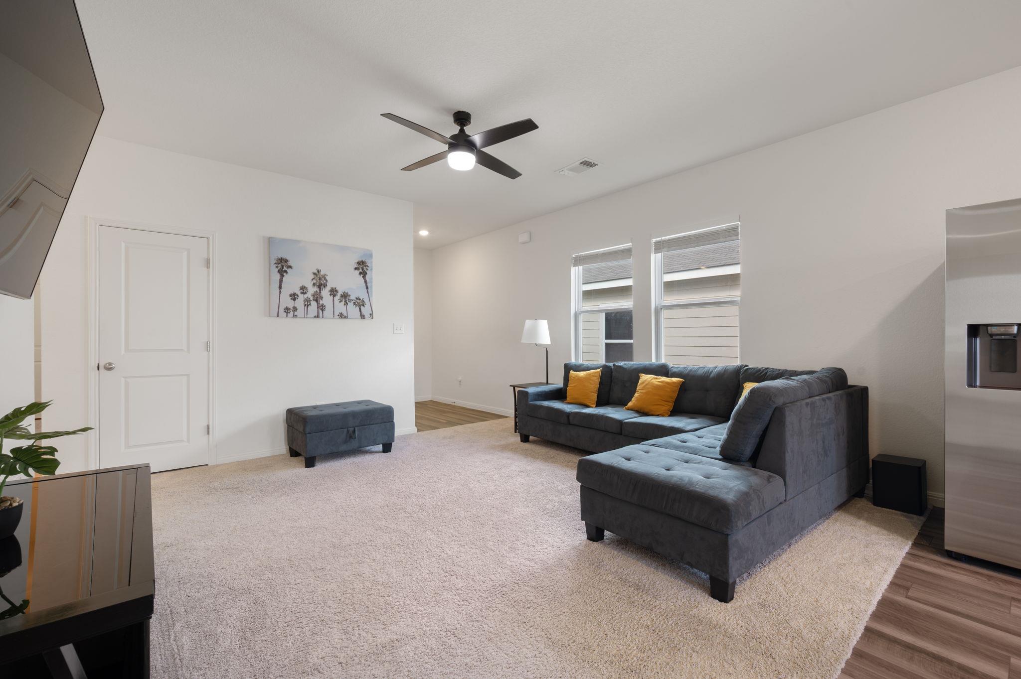 121 Comancheros Rd, Jarrell, TX 76537