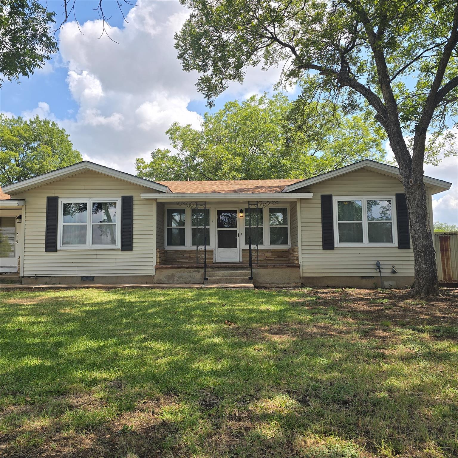 504 Corral Ln # A, Austin, TX 78745
